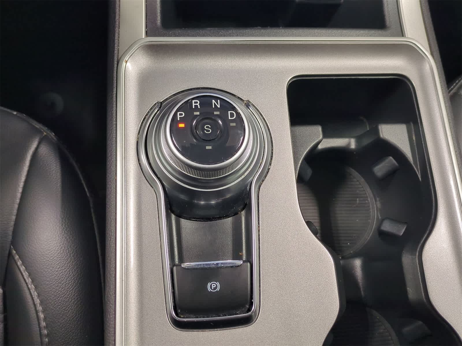 2024 Ford Edge SEL 31