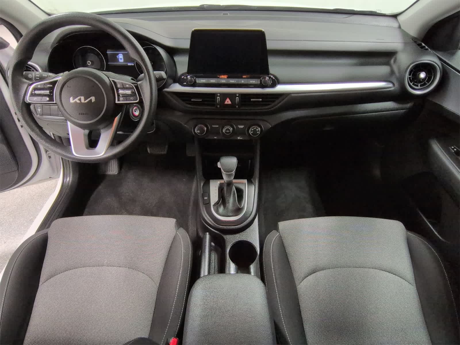 Thumbnail: 2023 Kia Forte - 16