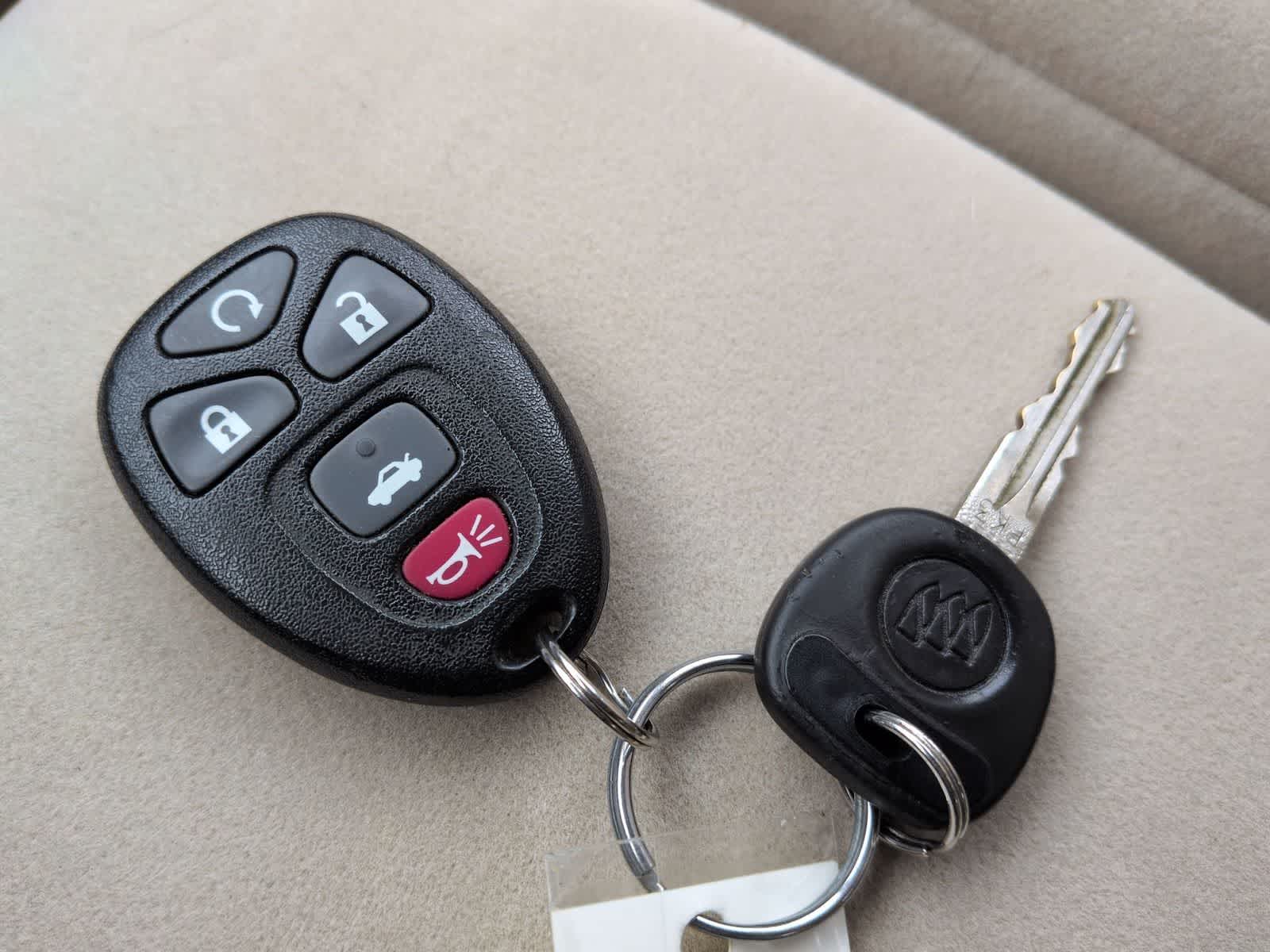 Thumbnail: 2008 Buick LaCrosse - 33