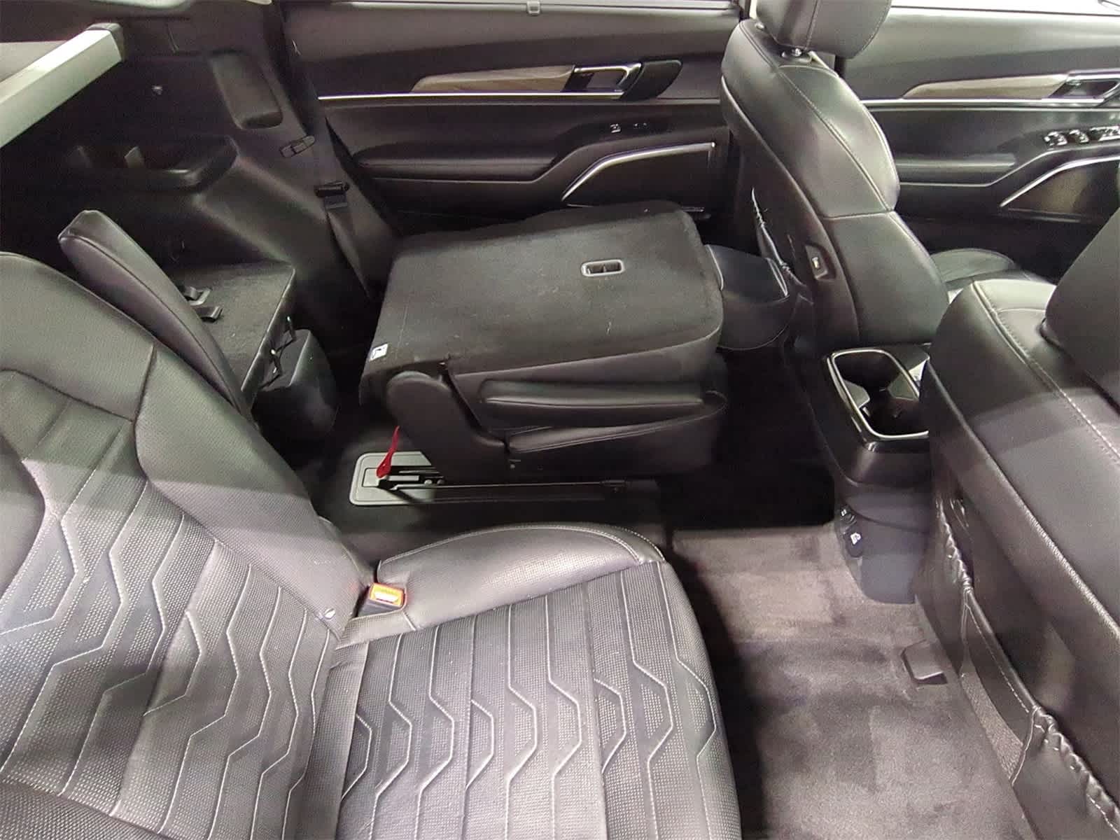 Thumbnail: 2021 Kia Telluride - 22