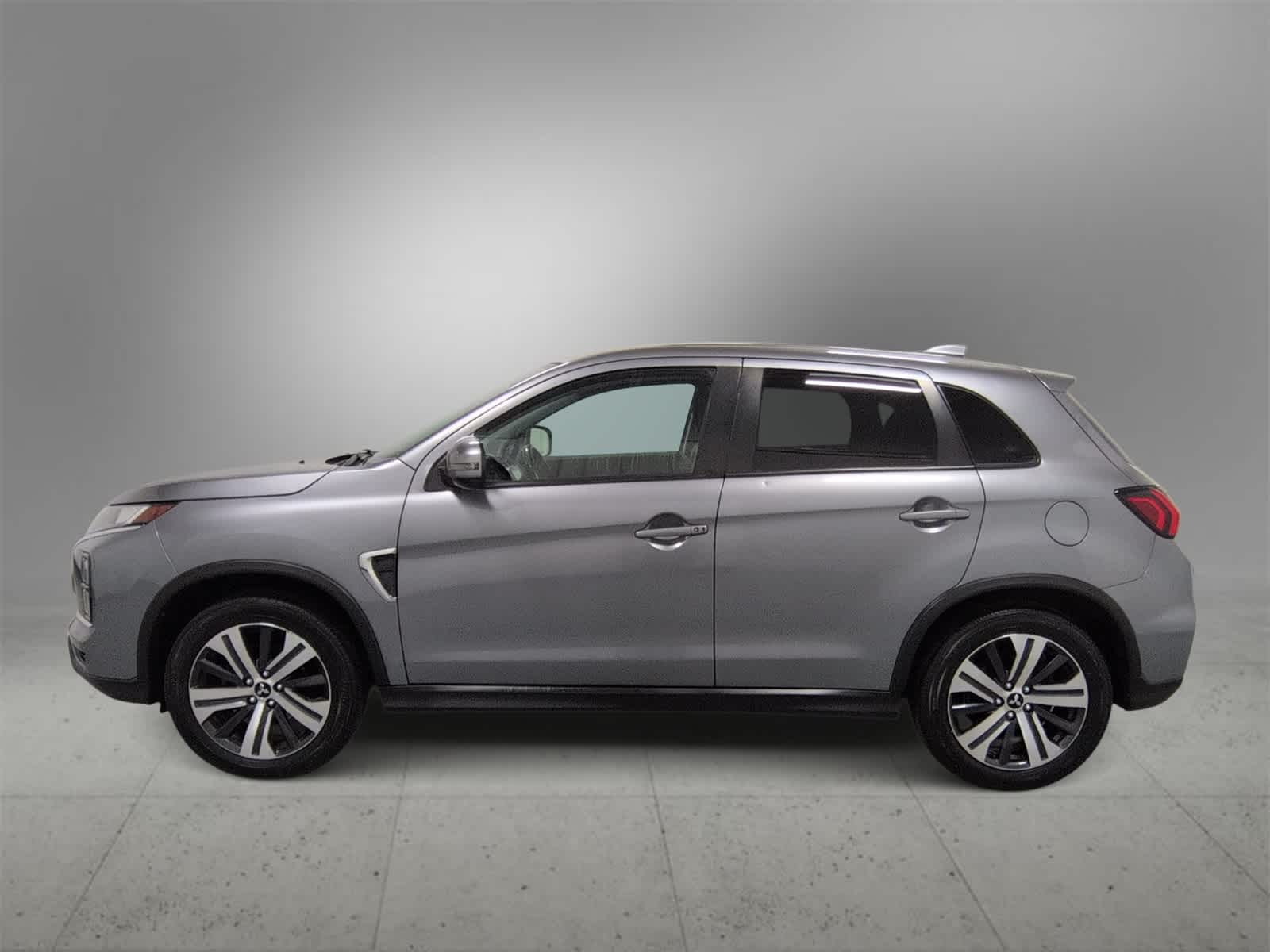 Thumbnail: 2020 Mitsubishi Outlander Sport - 5