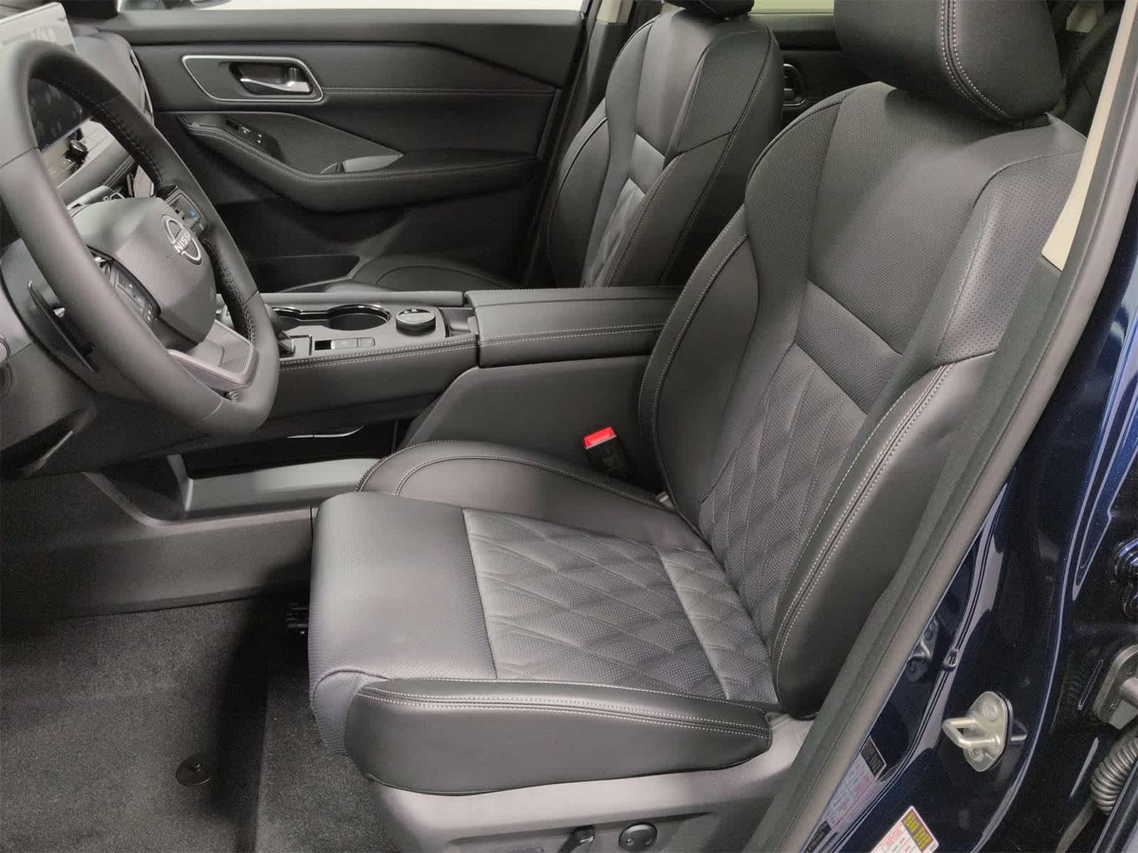 Thumbnail: 2026 Nissan Rogue - 17