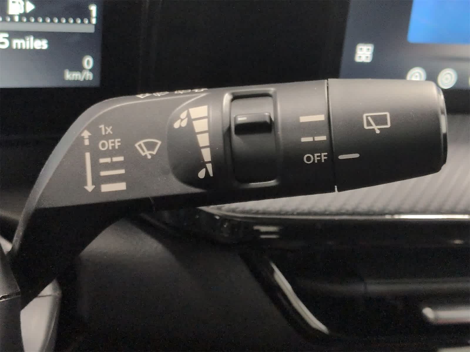 Thumbnail: 2026 Nissan Kicks - 26