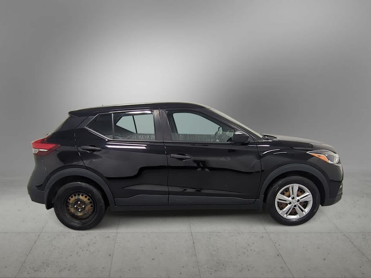 Thumbnail: 2020 Nissan Kicks - 9