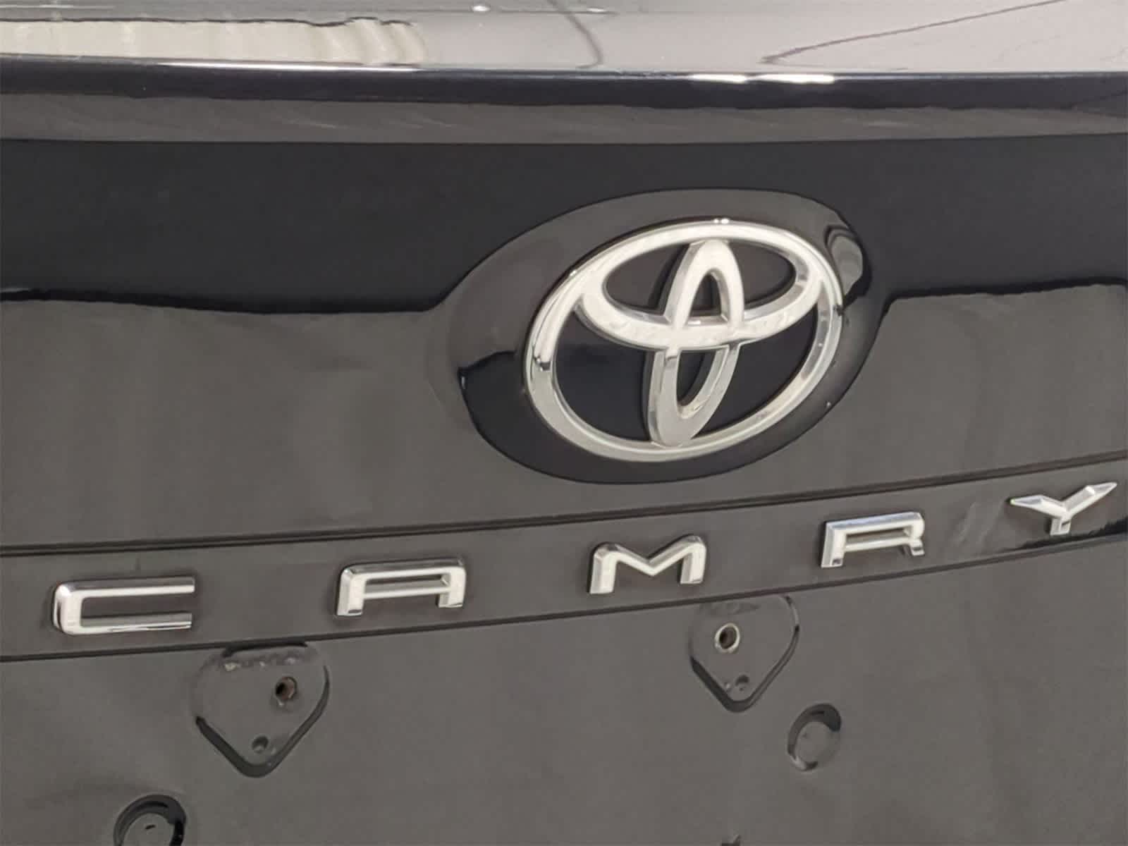 Thumbnail: 2021 Toyota Camry - 12