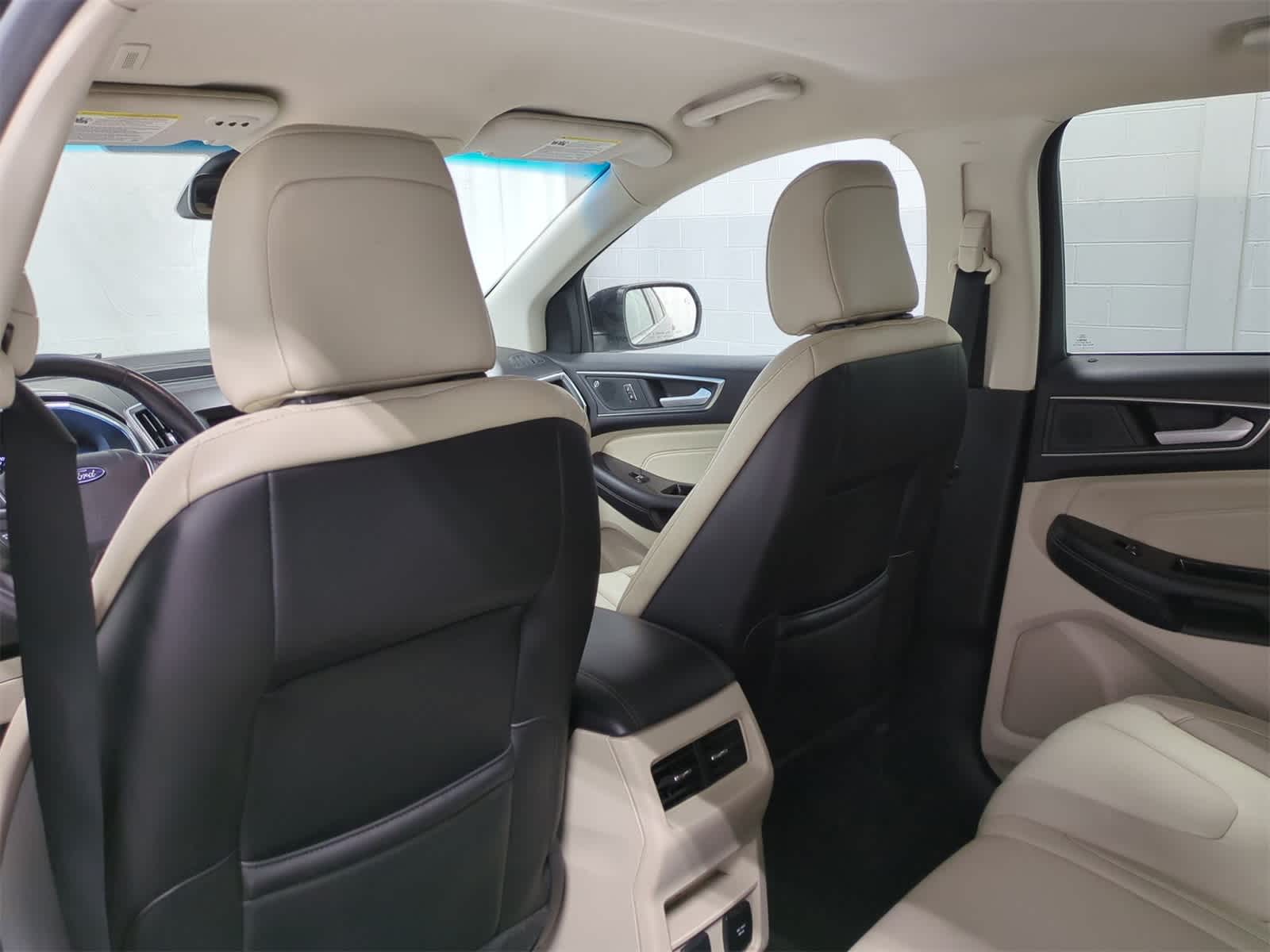Thumbnail: 2020 Ford Edge - 19