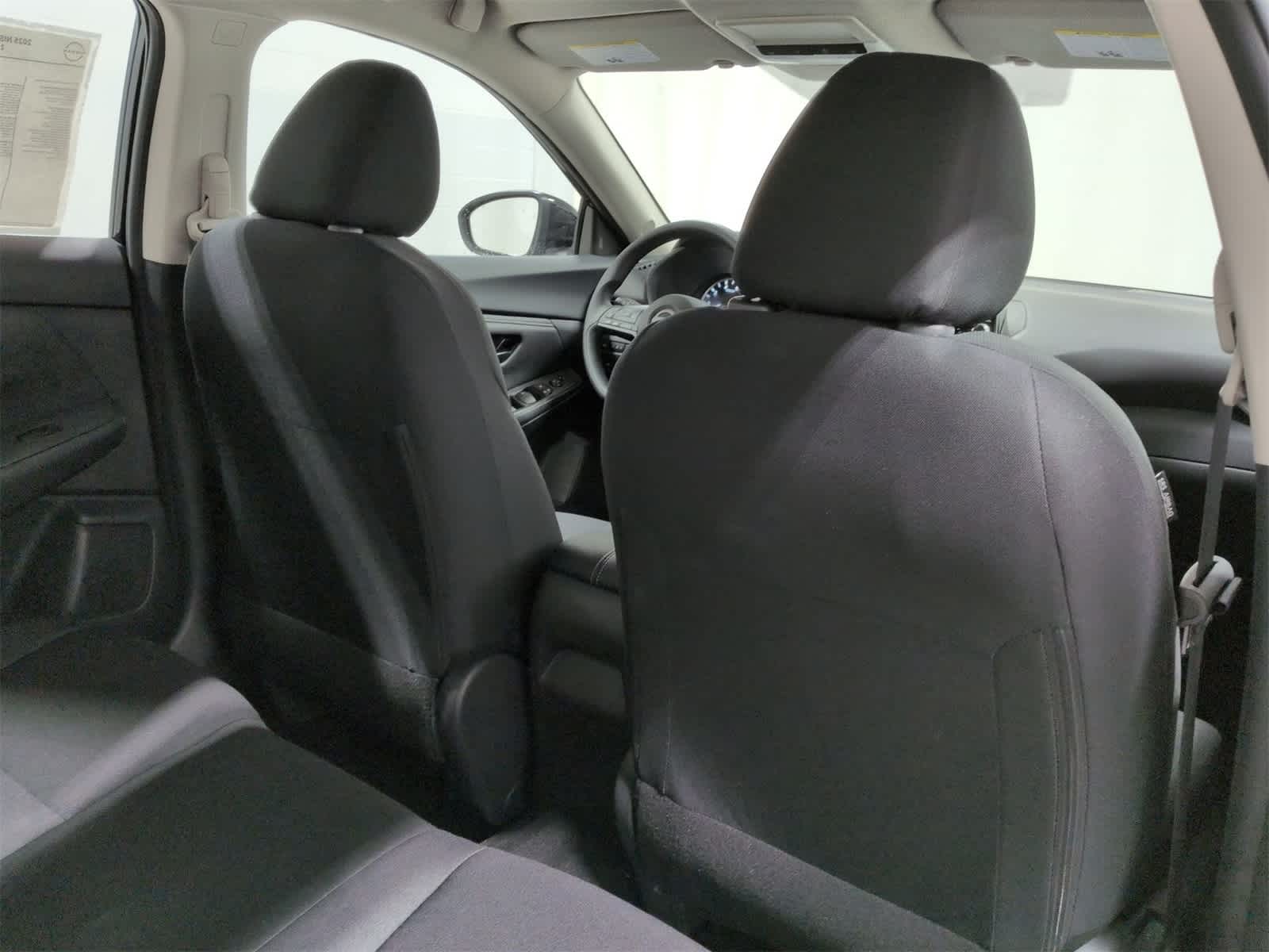 Thumbnail: 2025 Nissan Sentra - 19