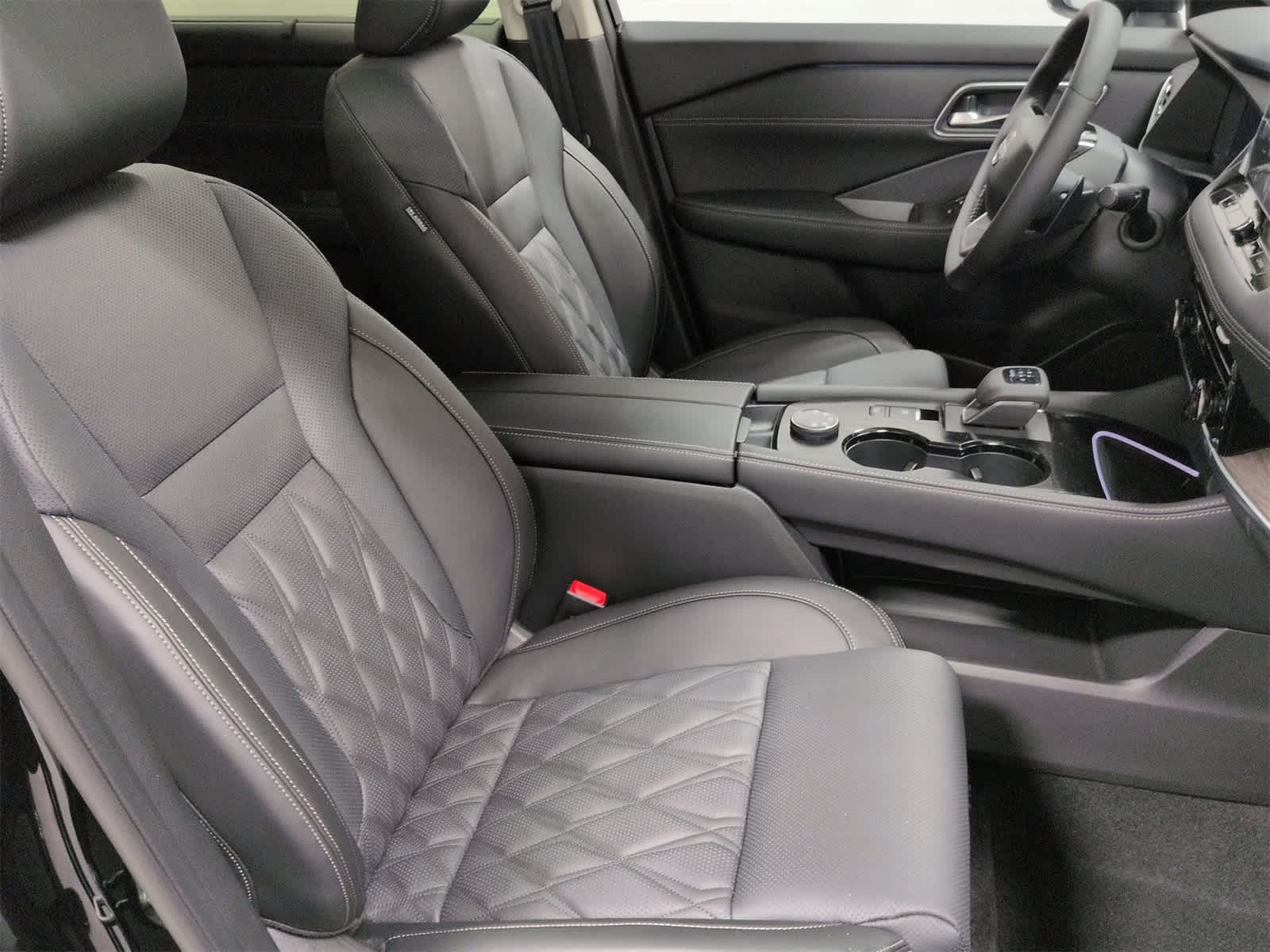 Thumbnail: 2026 Nissan Rogue - 24