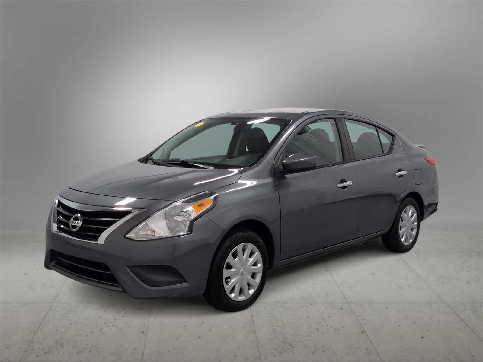 2019 Nissan Versa 1.6 SV photo 2