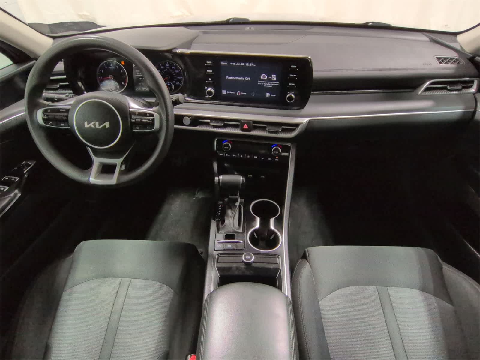 Thumbnail: 2022 Kia K5 - 16