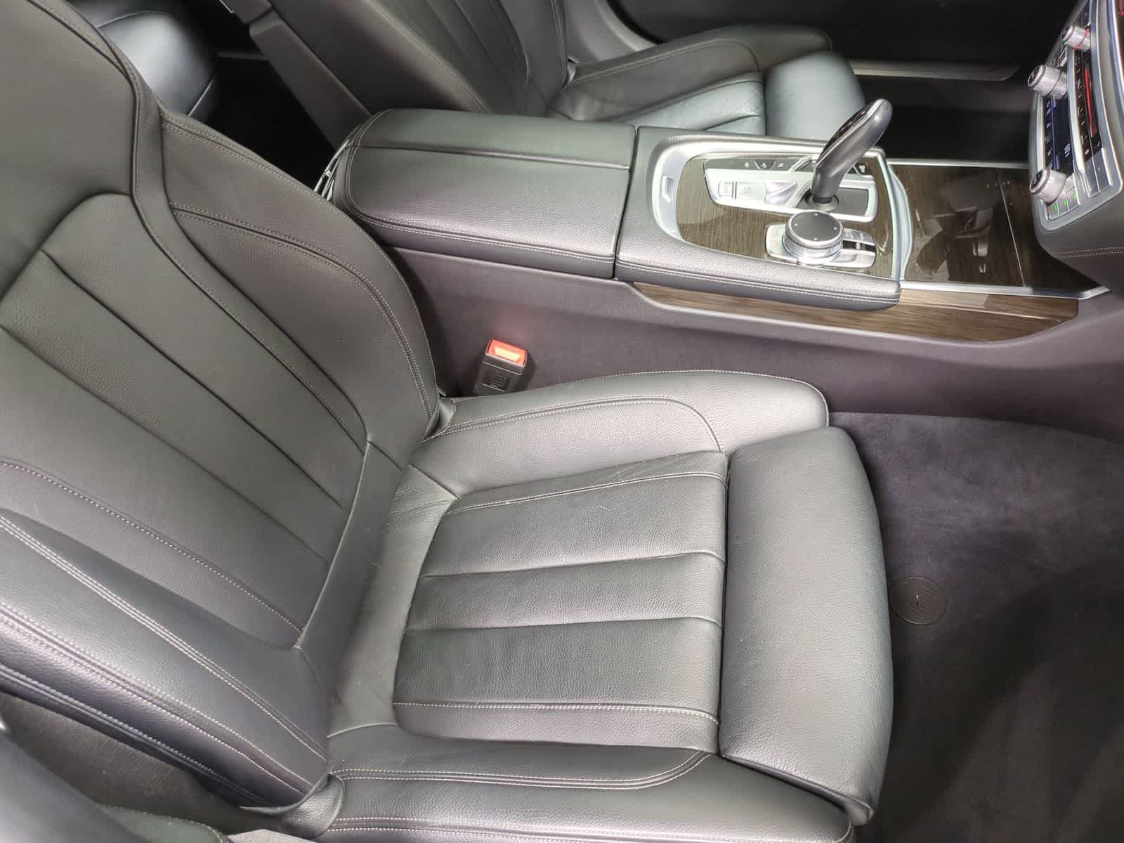 Thumbnail: 2020 BMW 7 Series - 23