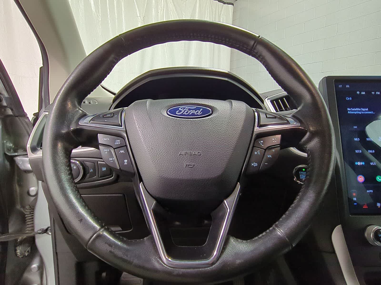 Thumbnail: 2022 Ford Edge - 22