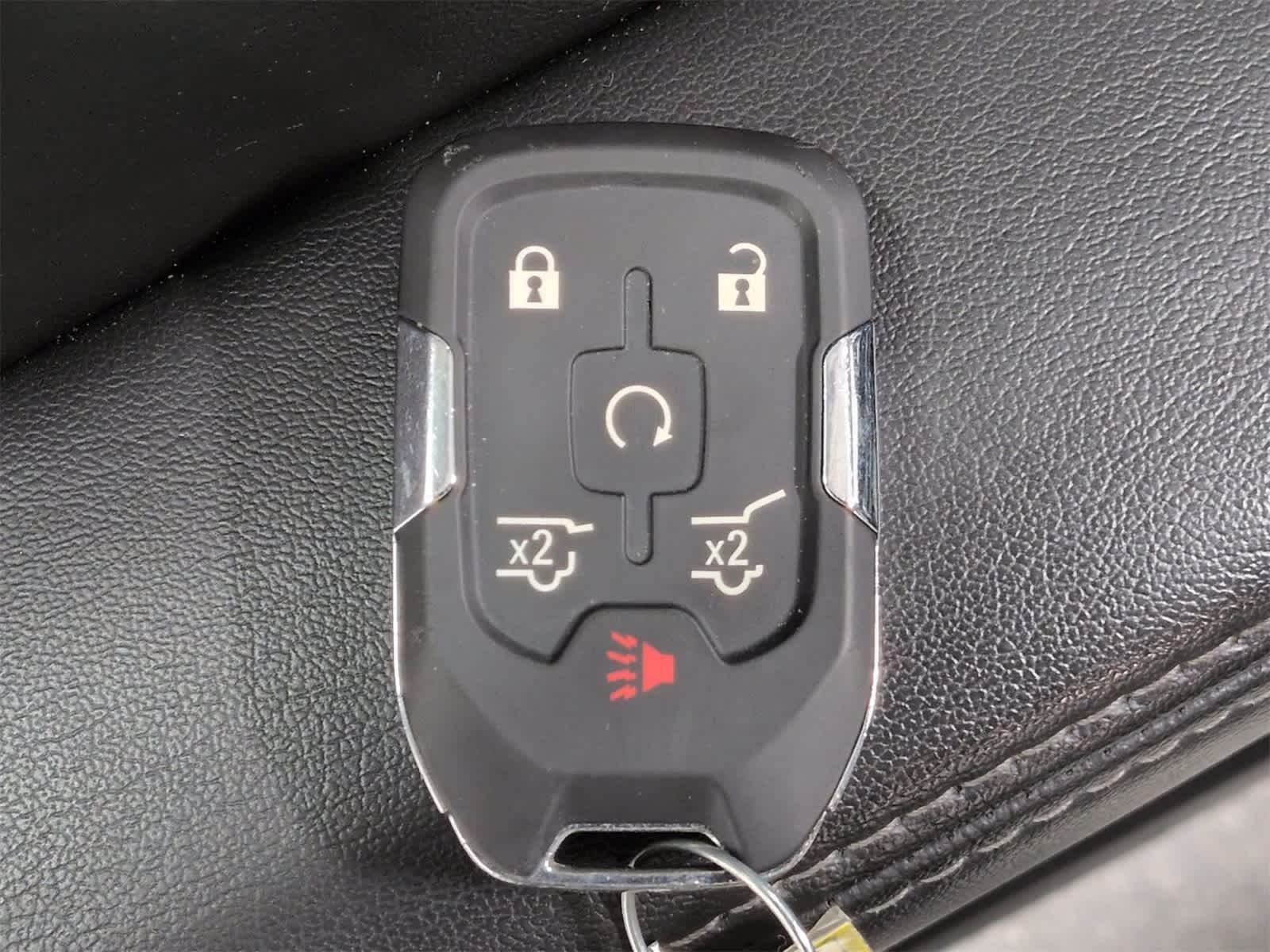 Thumbnail: 2018 Chevrolet Suburban - 38