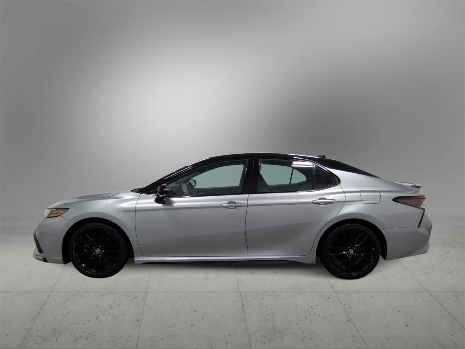 Thumbnail: 2023 Toyota Camry - 5