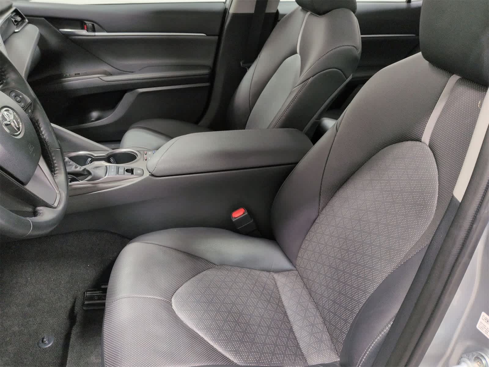 Thumbnail: 2023 Toyota Camry - 17