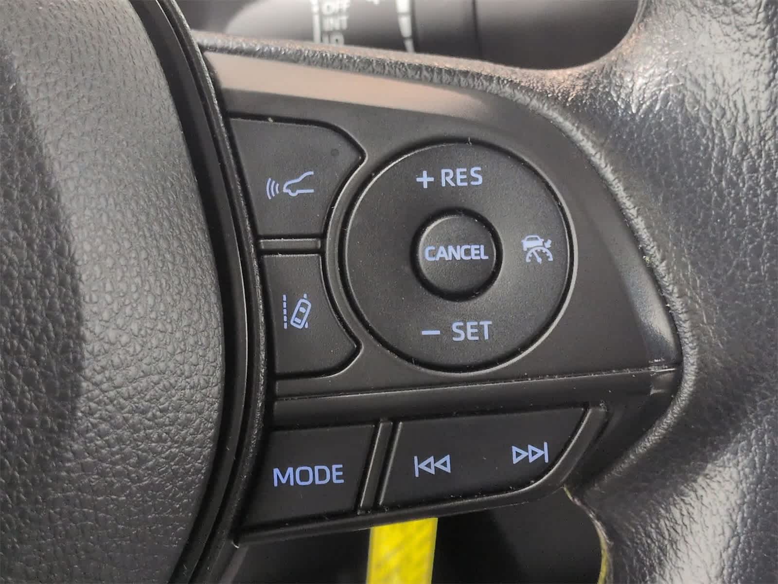 Thumbnail: 2022 Toyota Corolla - 25