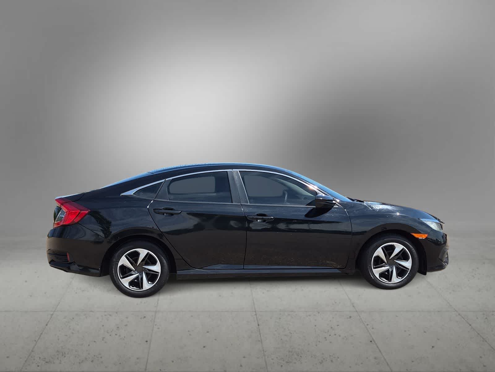 Thumbnail: 2016 Honda Civic - 9