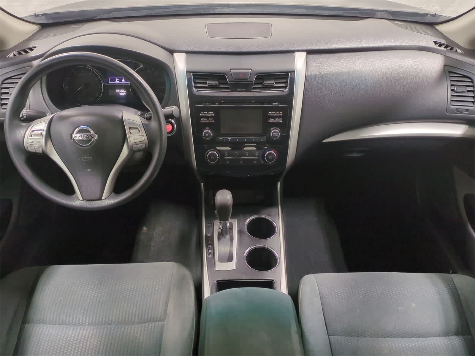Thumbnail: 2015 Nissan Altima - 16