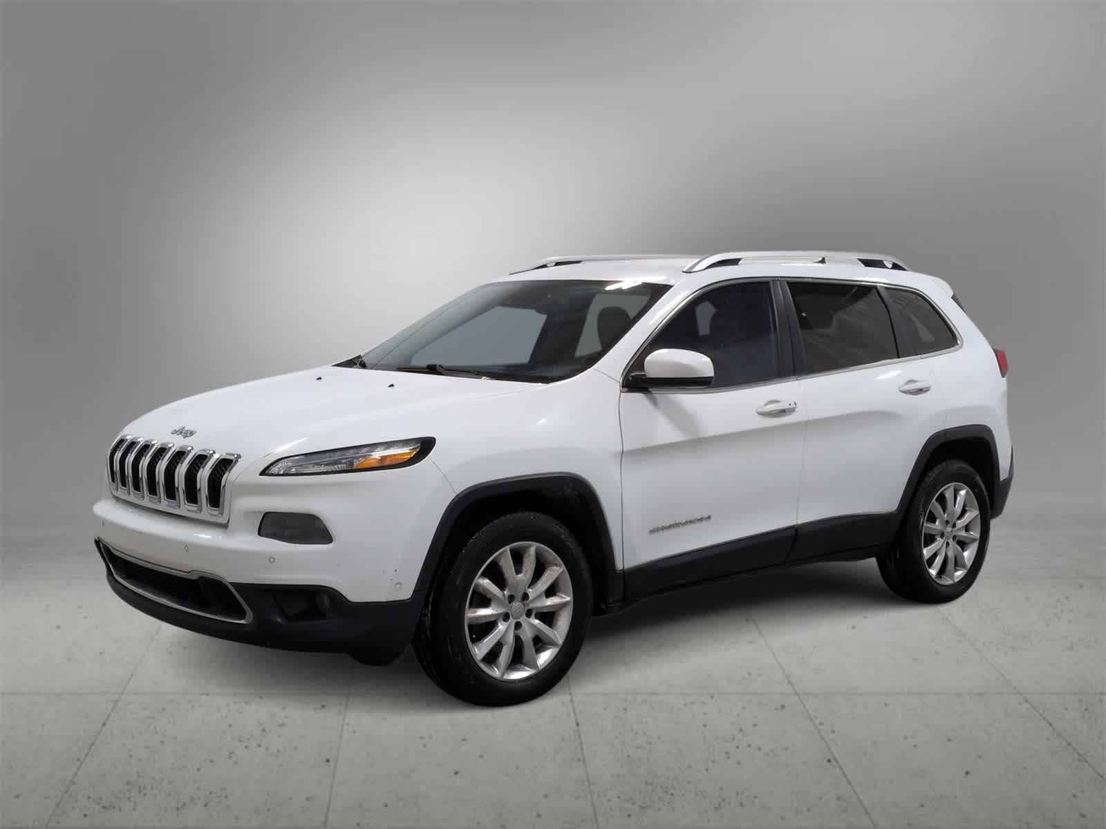 Thumbnail: 2016 Jeep Cherokee - 4