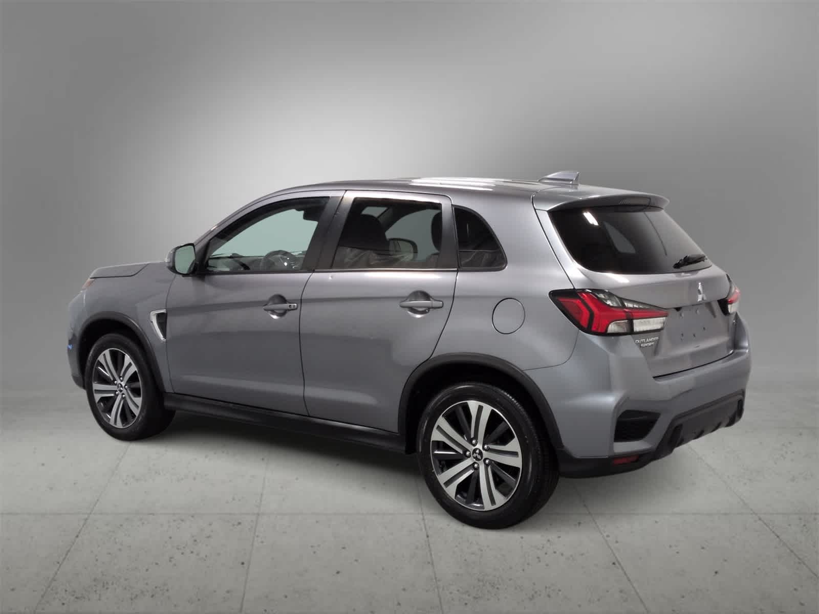 Thumbnail: 2020 Mitsubishi Outlander Sport - 6