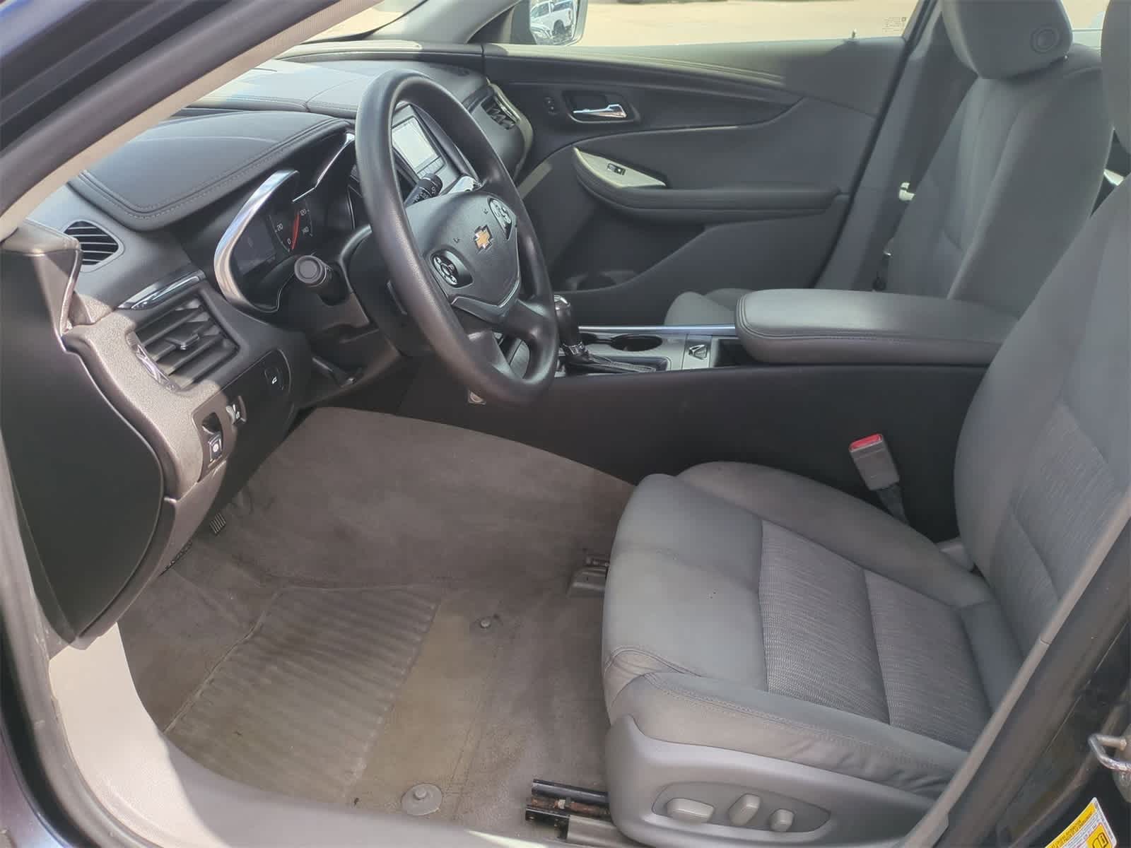 Thumbnail: 2014 Chevrolet Impala - 16
