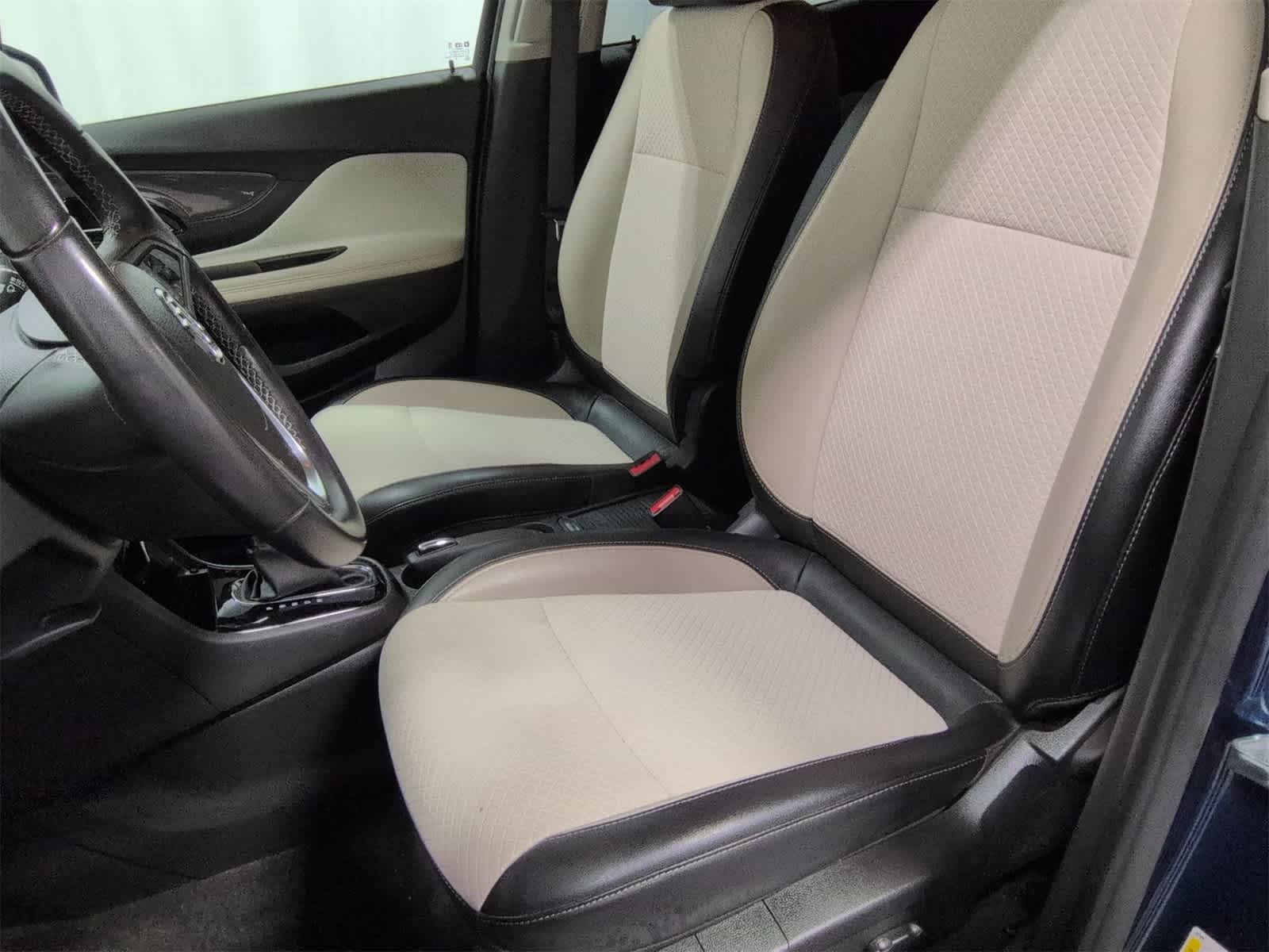 Thumbnail: 2019 Buick Encore - 17