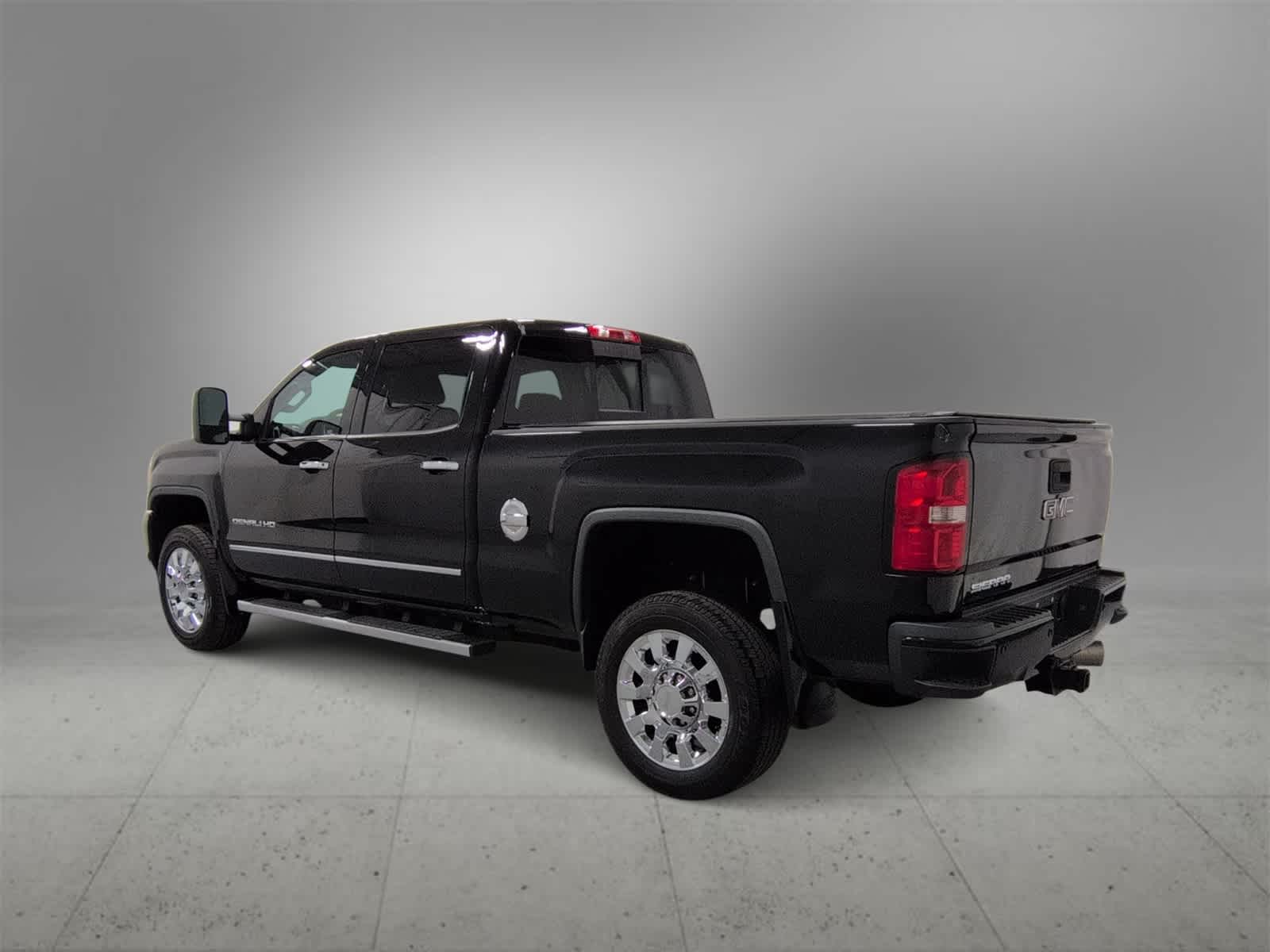 Thumbnail: 2015 GMC Sierra 2500 - 6