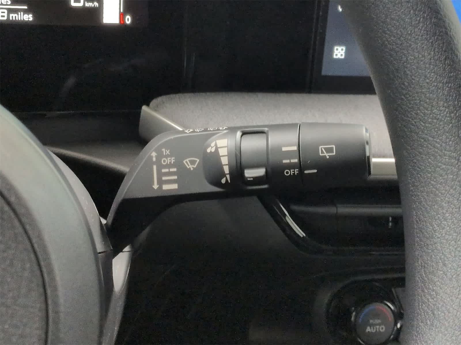 Thumbnail: 2026 Nissan Kicks - 25