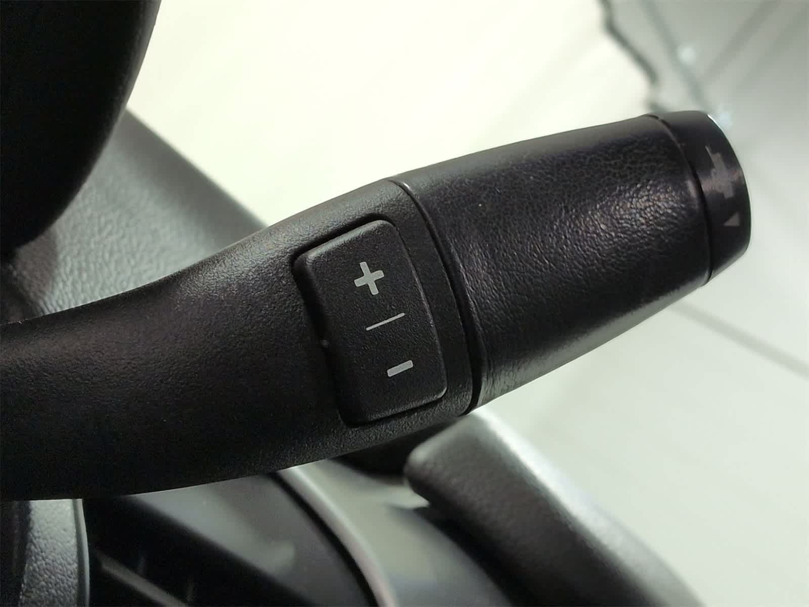 Thumbnail: 2018 Chevrolet Suburban - 35