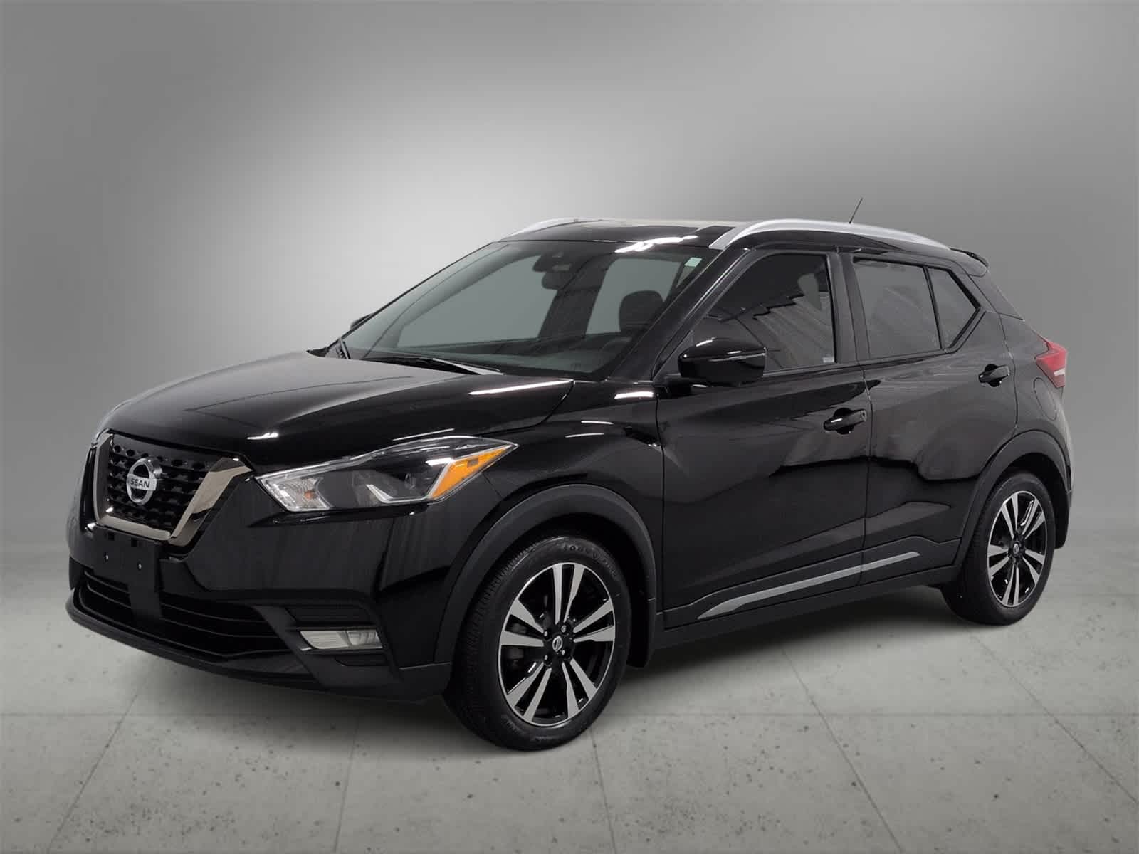 2020 Nissan Kicks SR photo 4