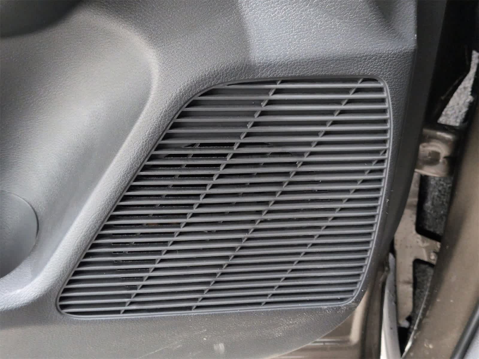 Thumbnail: 2026 Nissan Kicks - 30