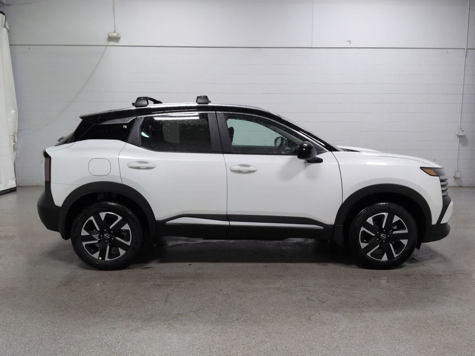 Thumbnail: 2026 Nissan Kicks - 15