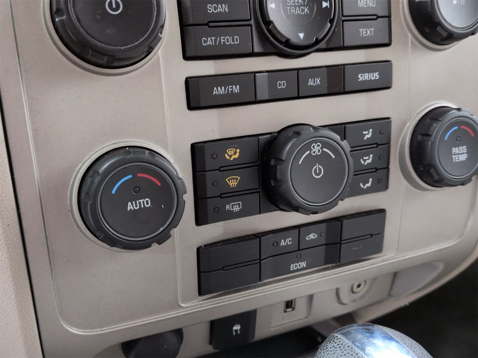 Thumbnail: 2009 Ford Escape - 29