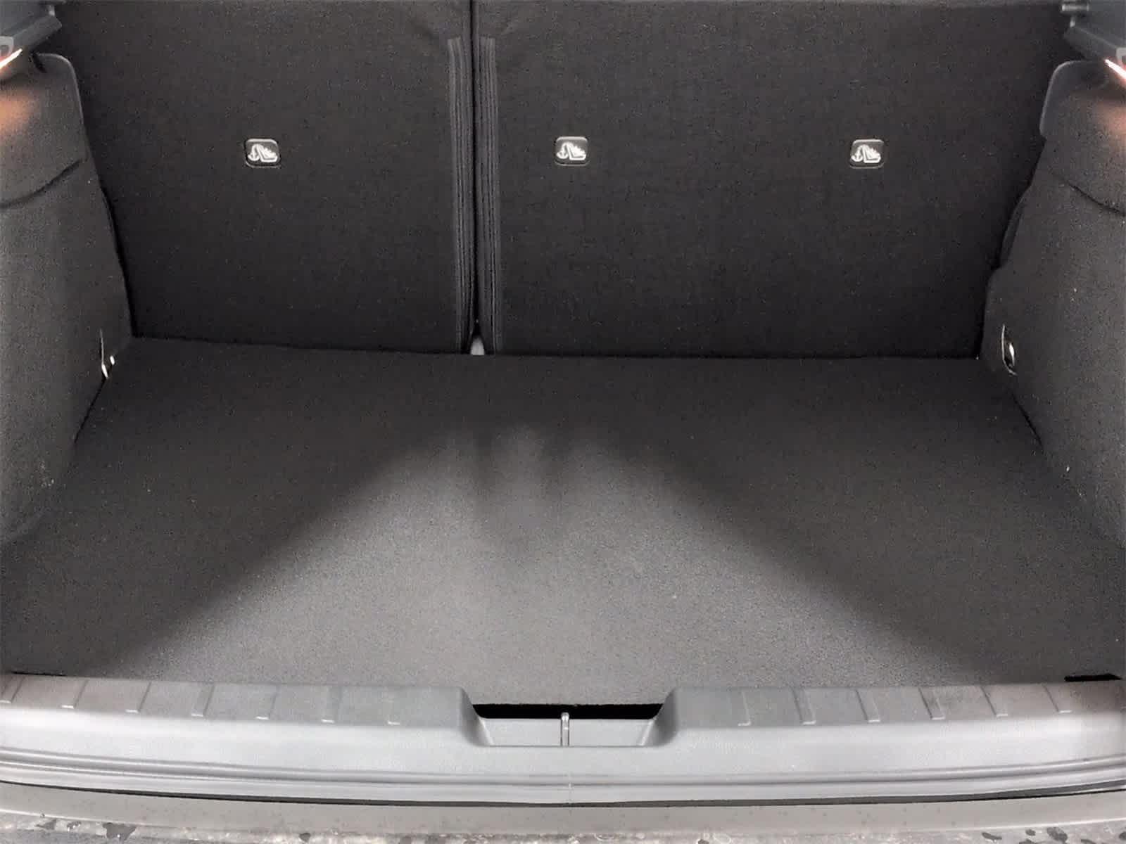 Thumbnail: 2026 Nissan Kicks - 34