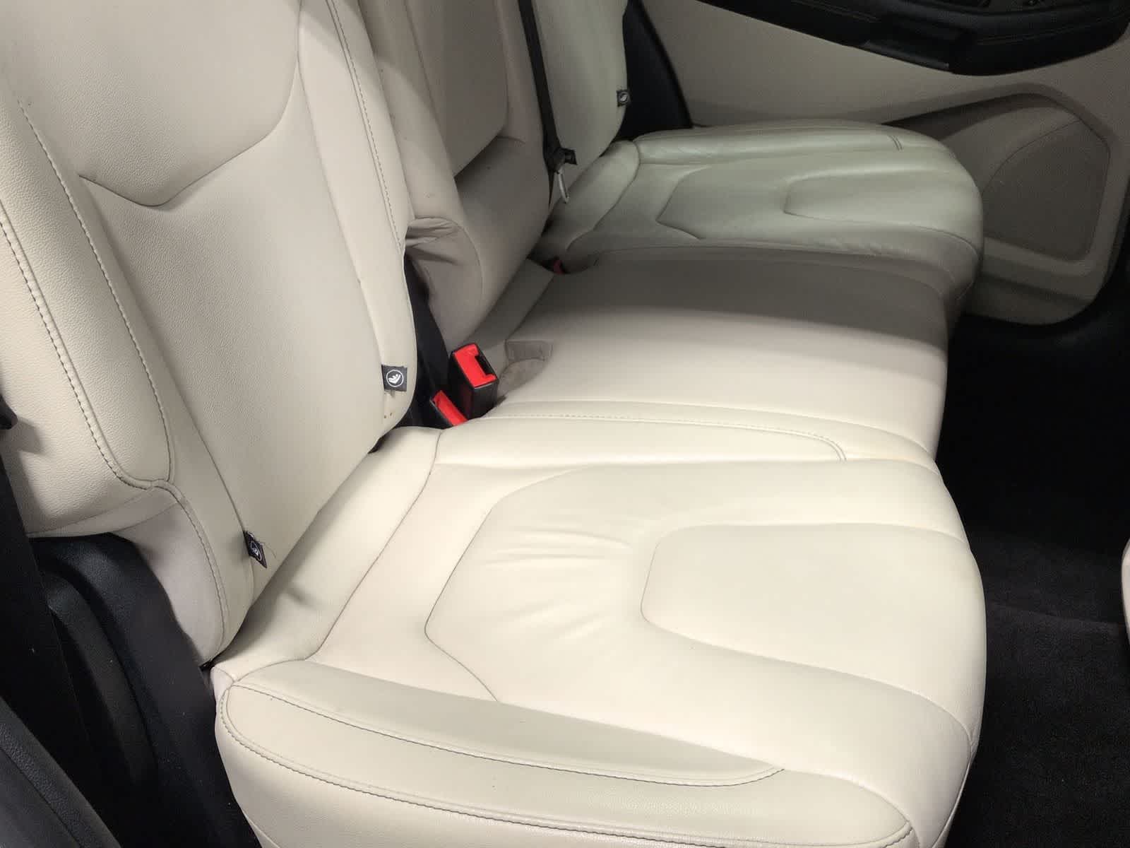 Thumbnail: 2017 Ford Edge - 21