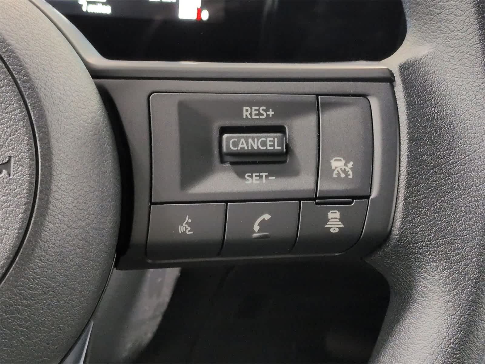 Thumbnail: 2026 Nissan Kicks - 17