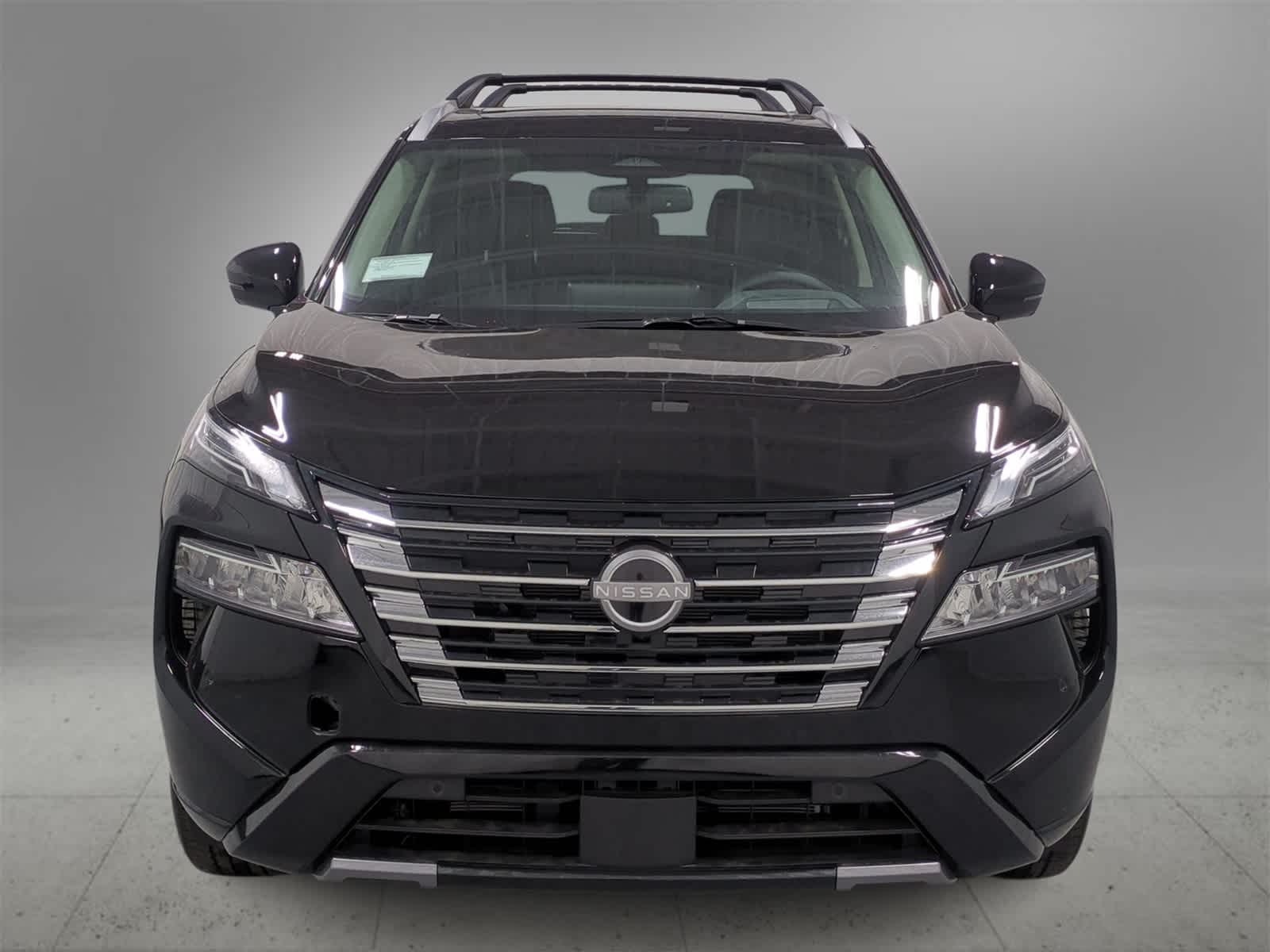 2026 Nissan Rogue Platinum photo 3