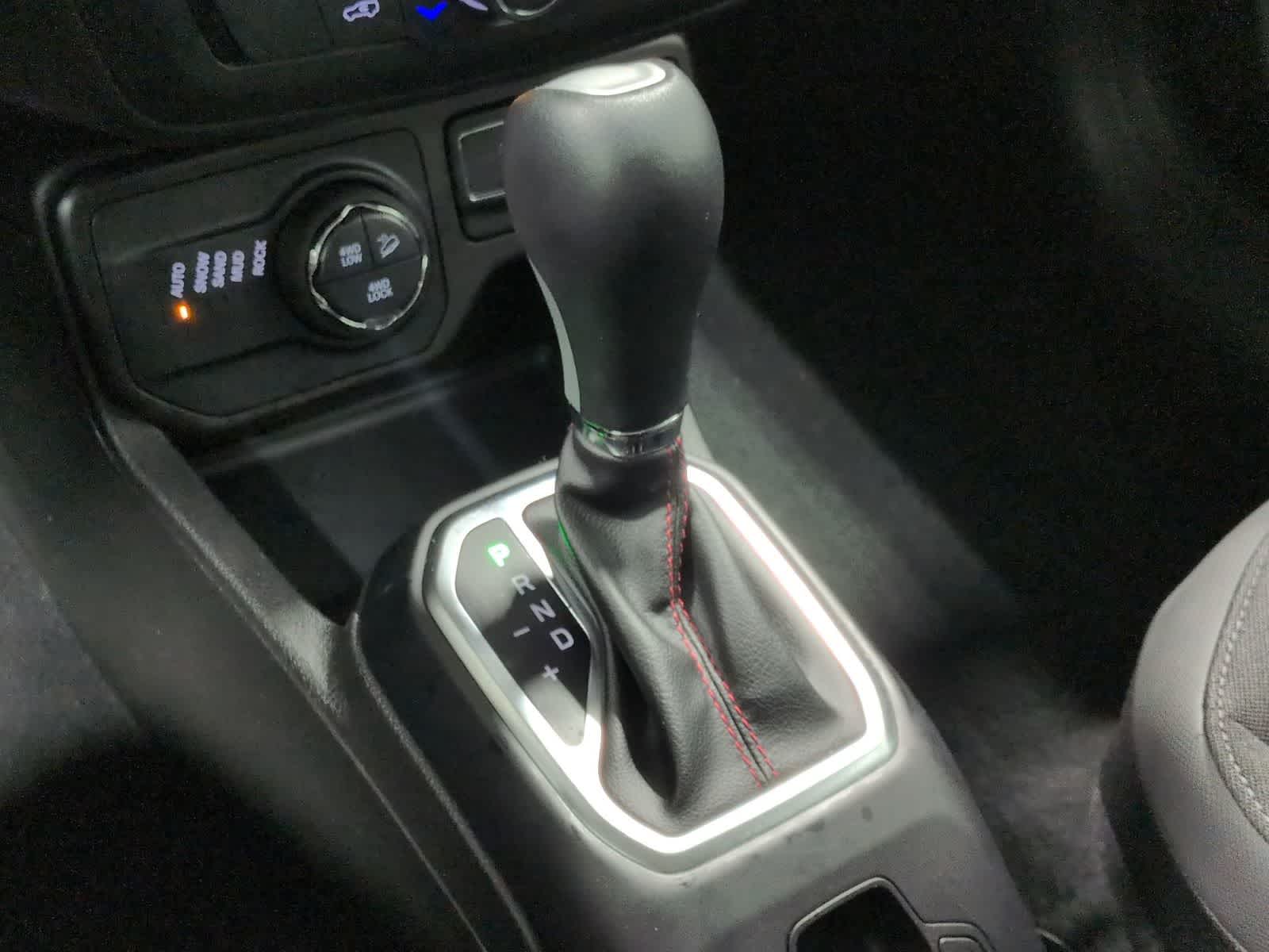 Thumbnail: 2023 Jeep Renegade - 33