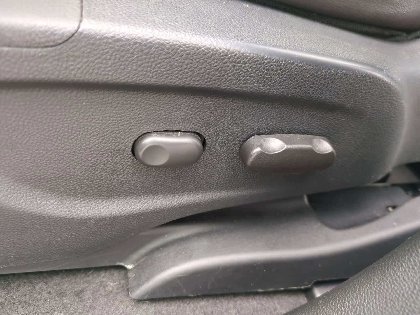 Thumbnail: 2017 Chevrolet Trax - 28