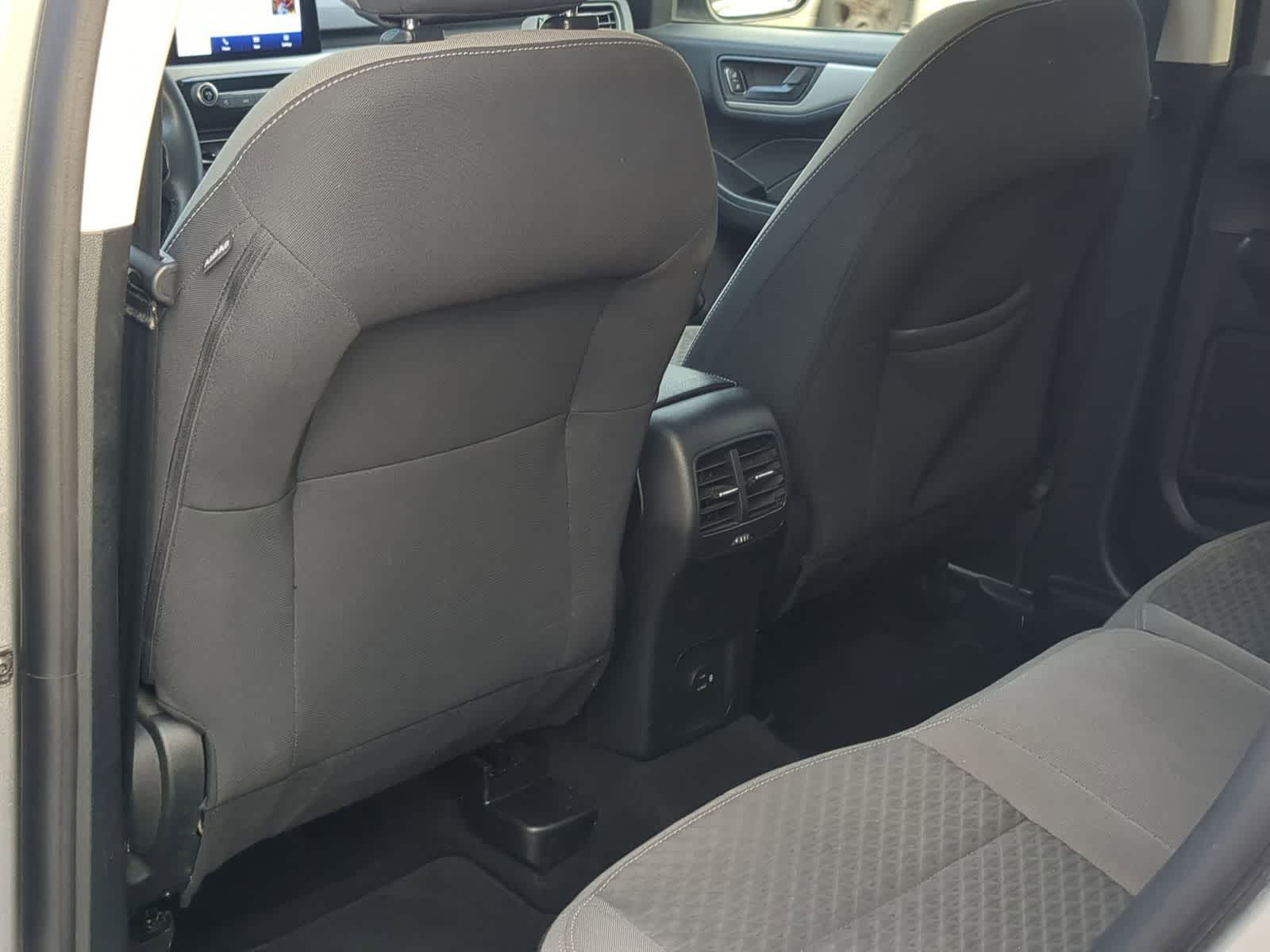 Thumbnail: 2022 Ford Escape - 21