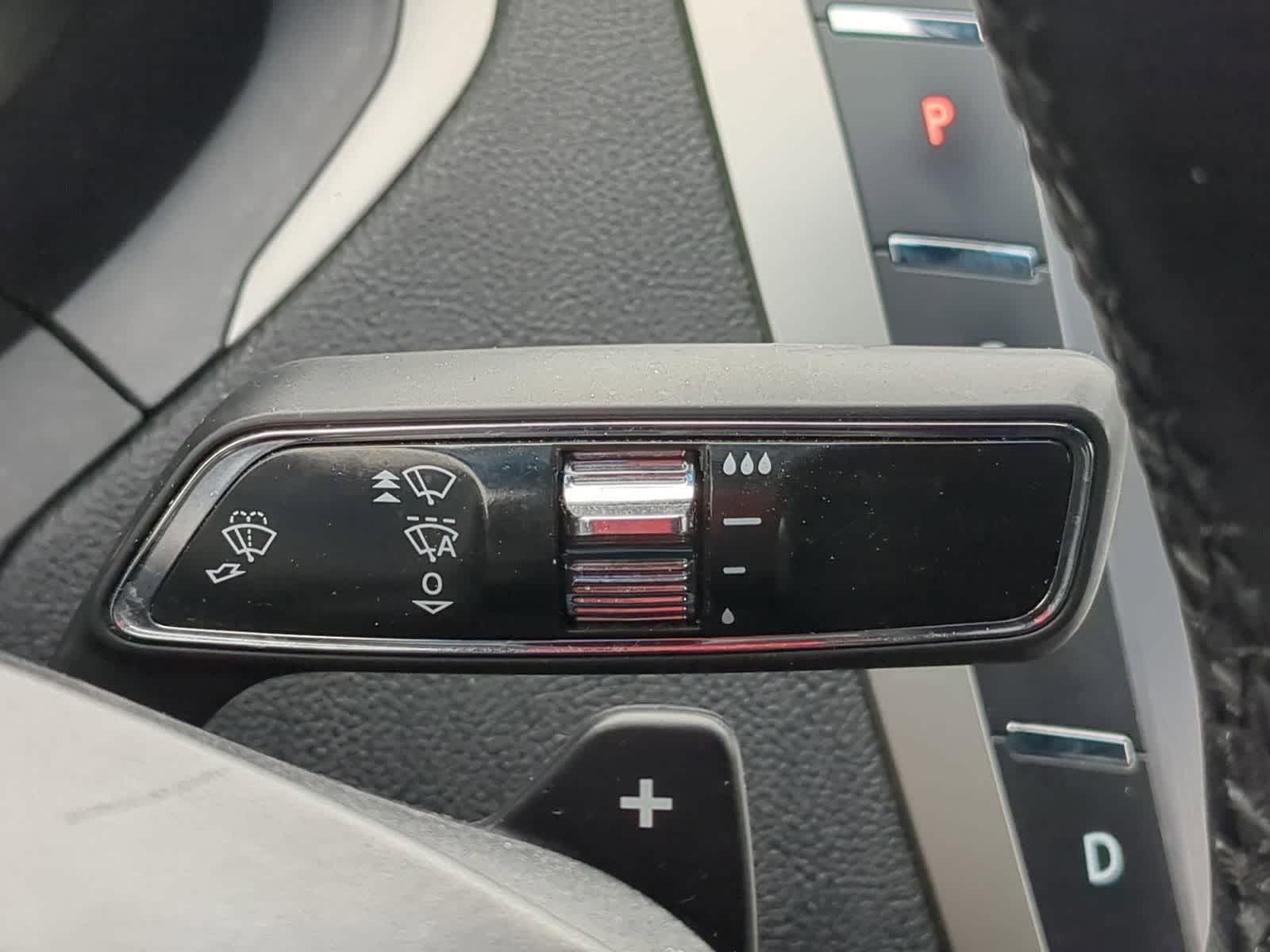 Thumbnail: 2020 Lincoln MKZ - 29