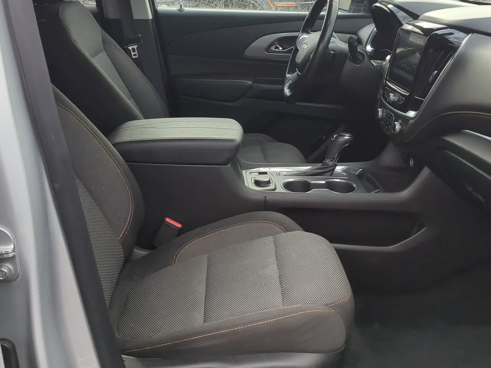 Thumbnail: 2019 Chevrolet Traverse - 27