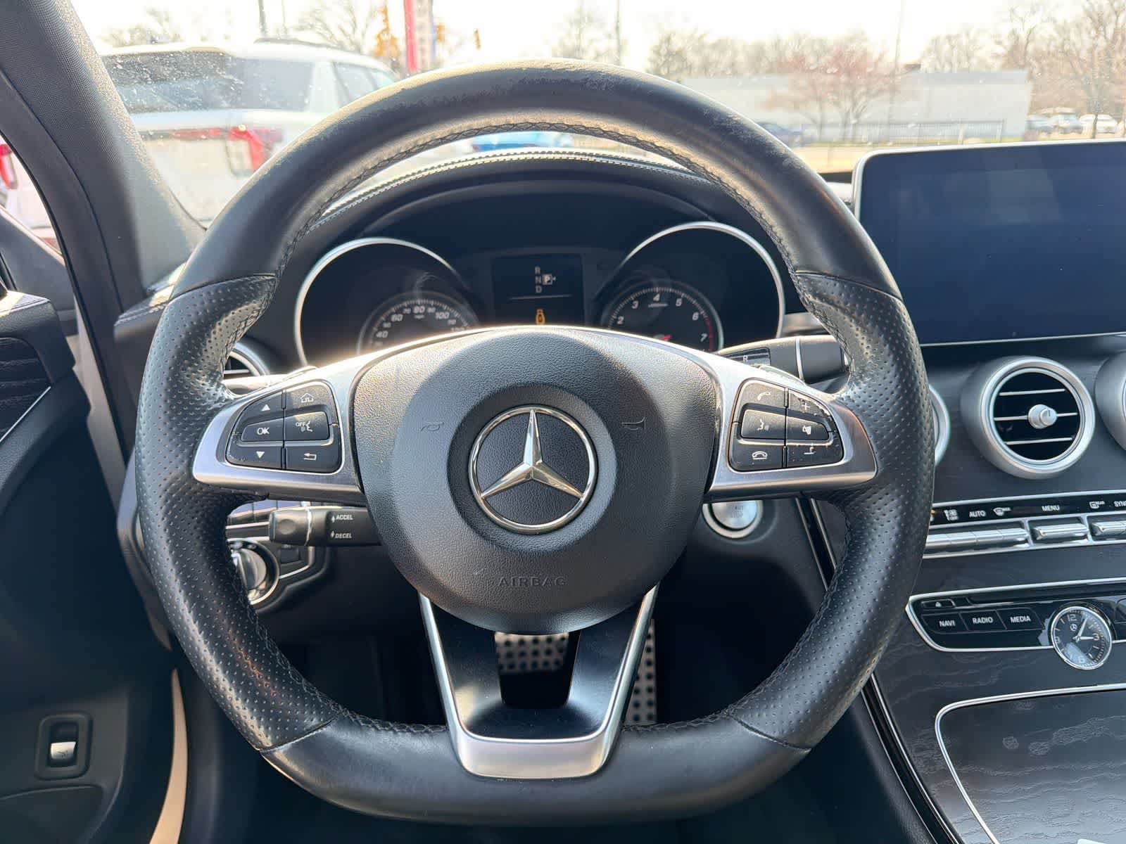 Thumbnail: 2015 Mercedes-Benz C-Class - 28