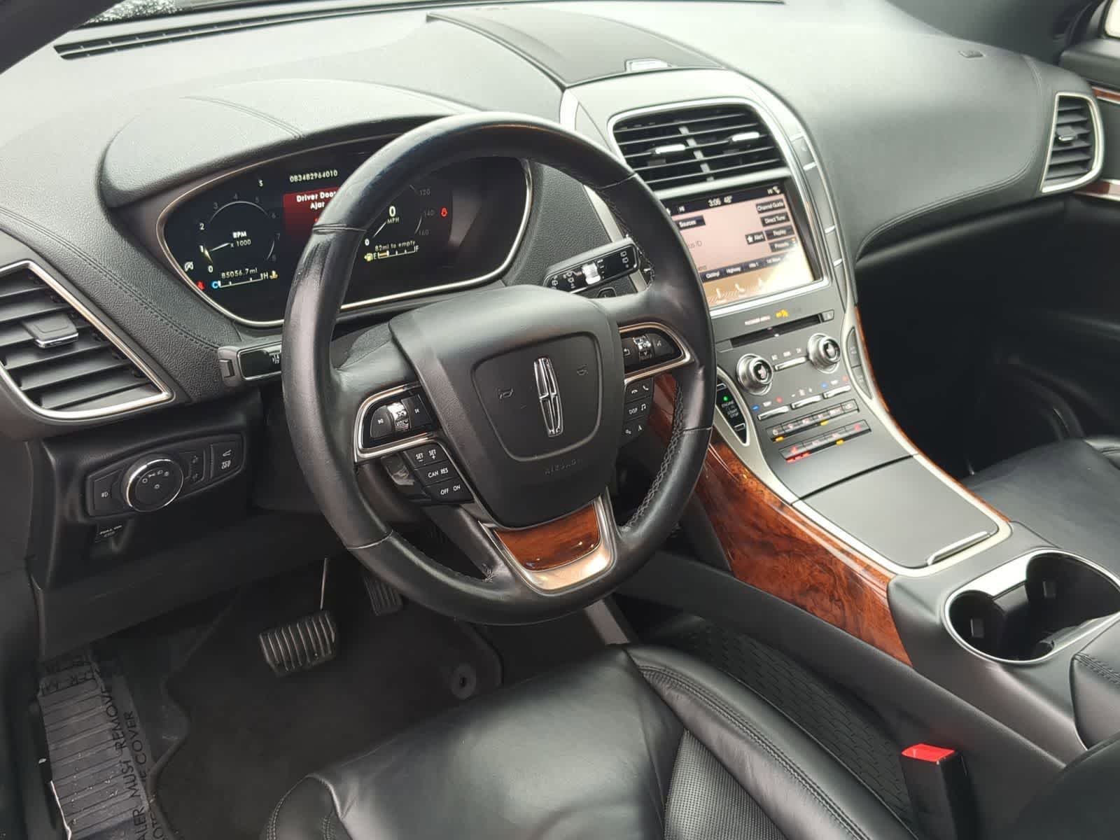 Thumbnail: 2019 Lincoln Nautilus - 14