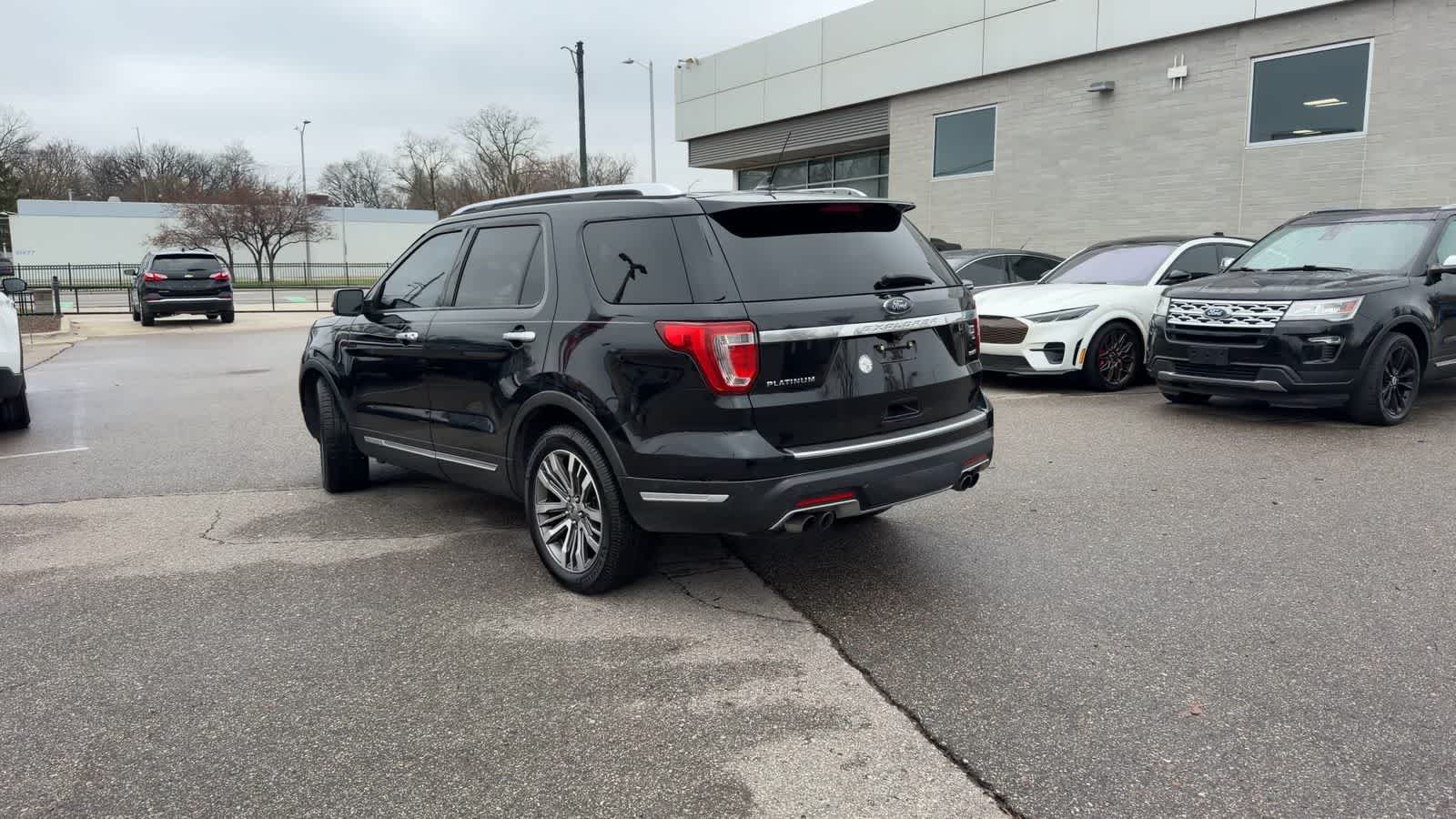 Thumbnail: 2018 Ford Explorer - 8