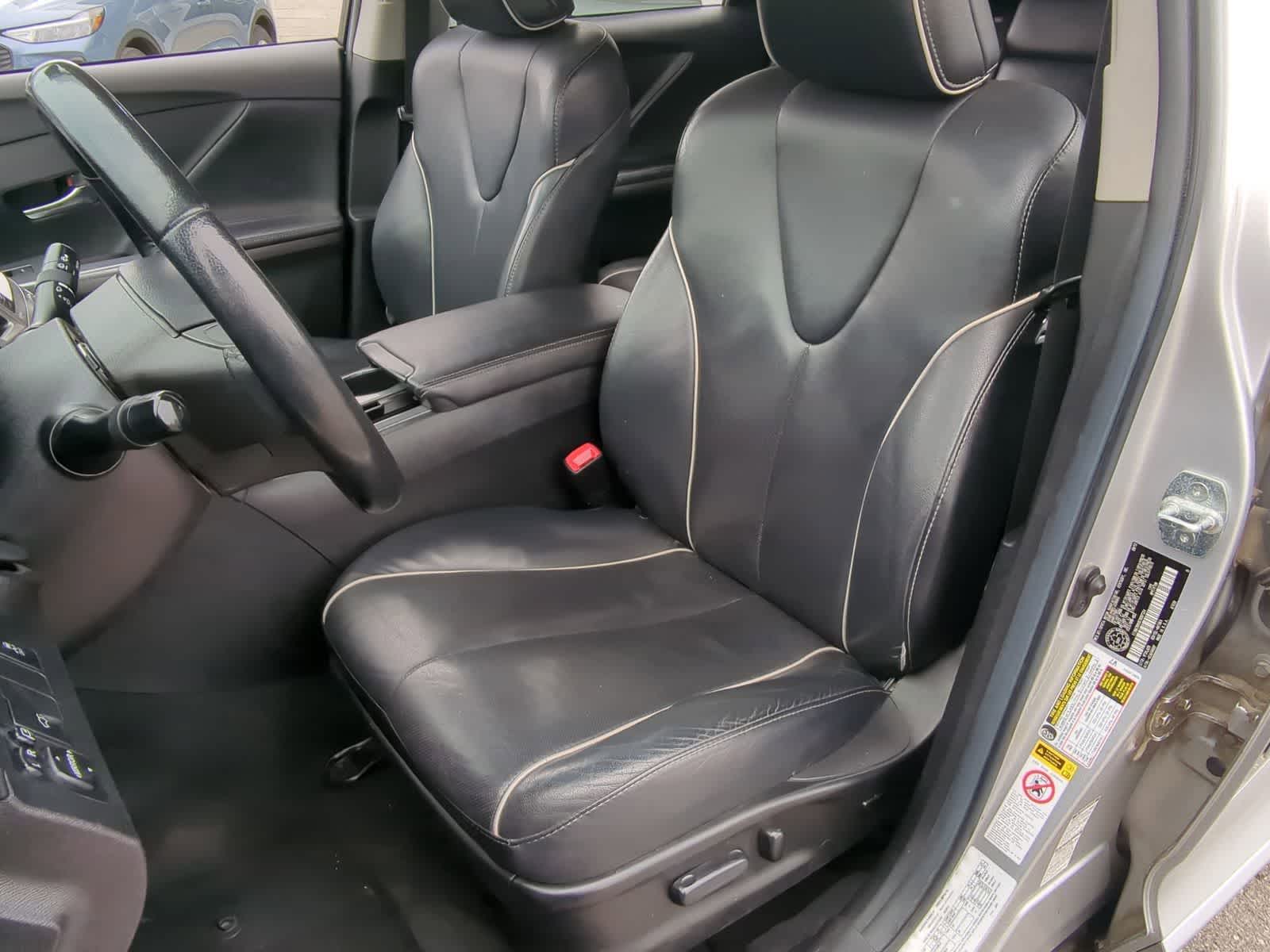 Thumbnail: 2014 Toyota Venza - 20