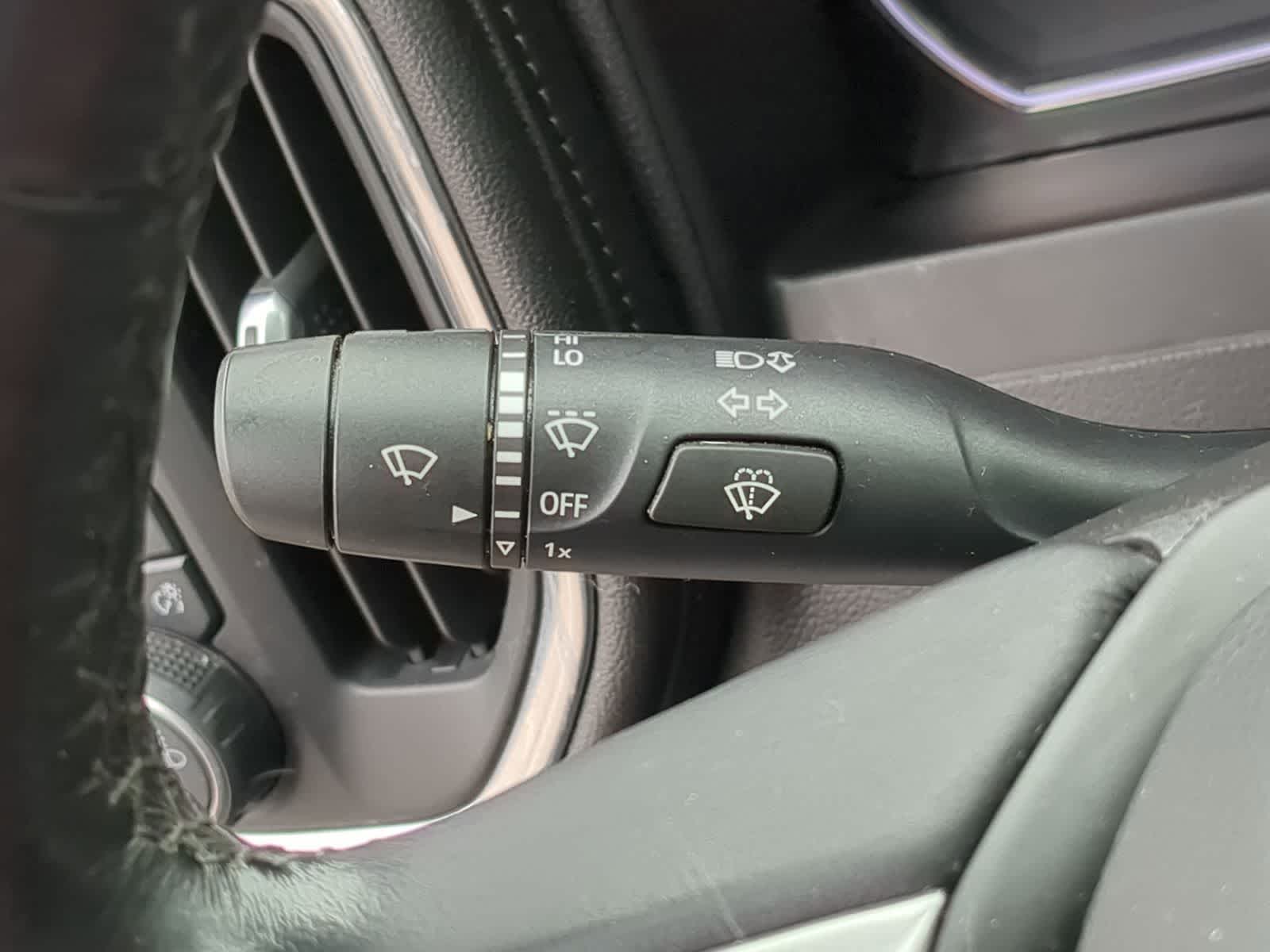 Thumbnail: 2021 Chevrolet Silverado 1500 - 32