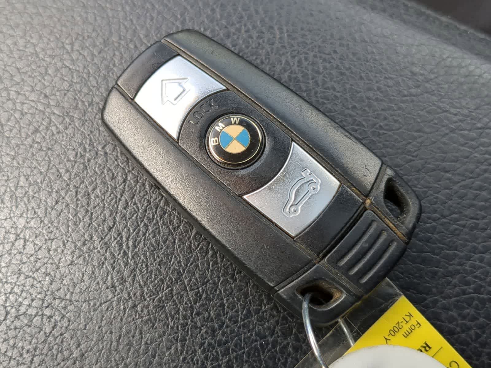 Thumbnail: 2011 BMW 3 Series - 33