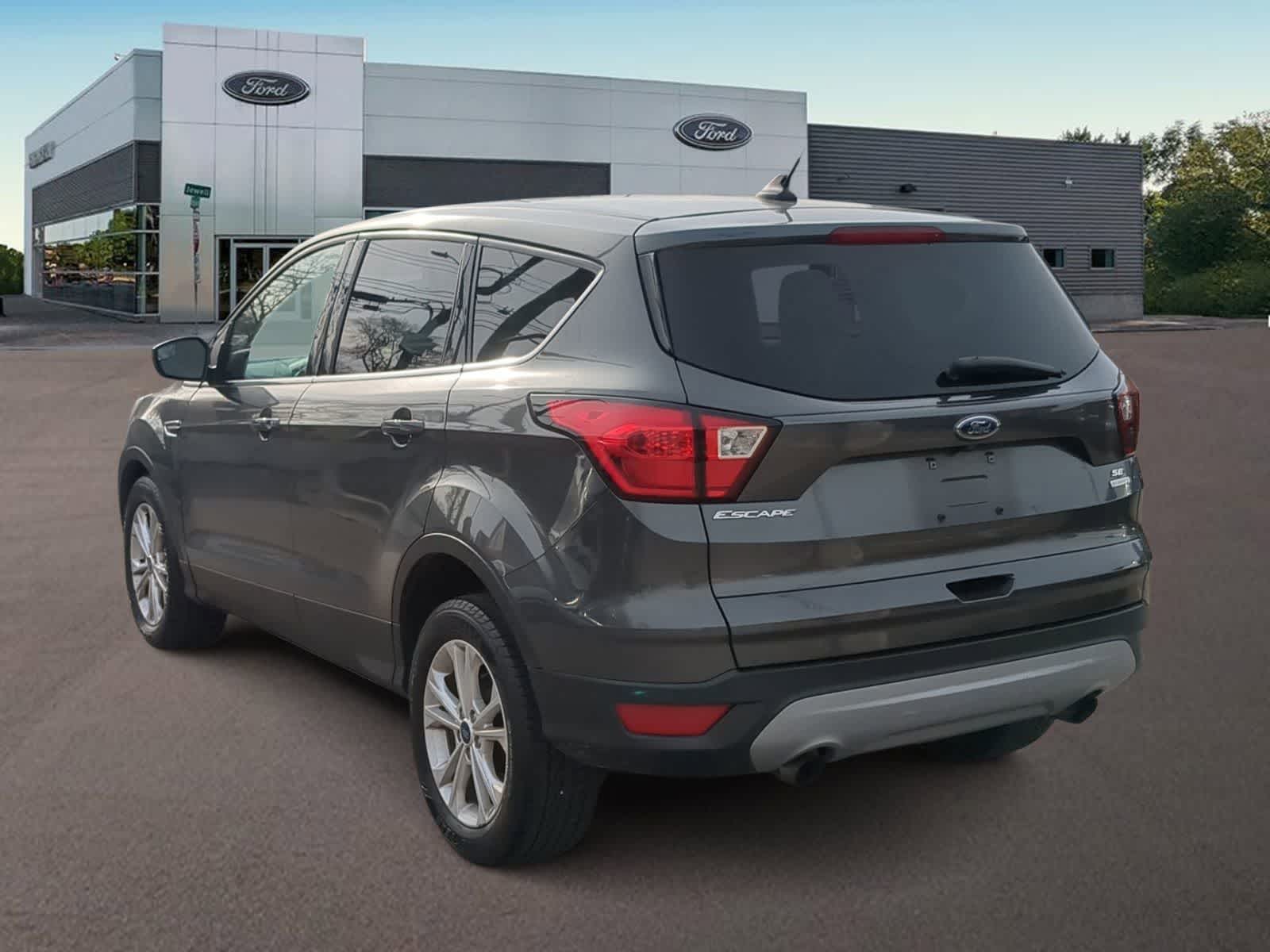 Thumbnail: 2019 Ford Escape - 8