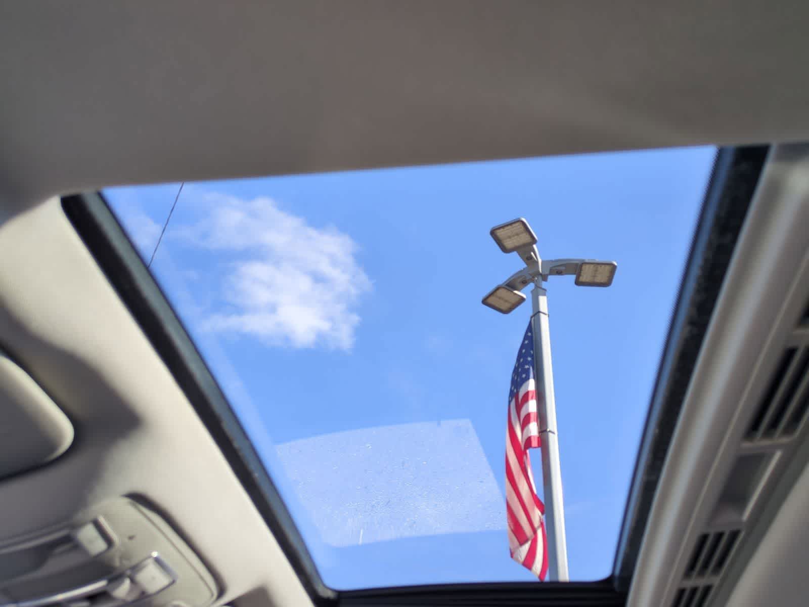 Thumbnail: 2014 Mercedes-Benz M-Class - 25